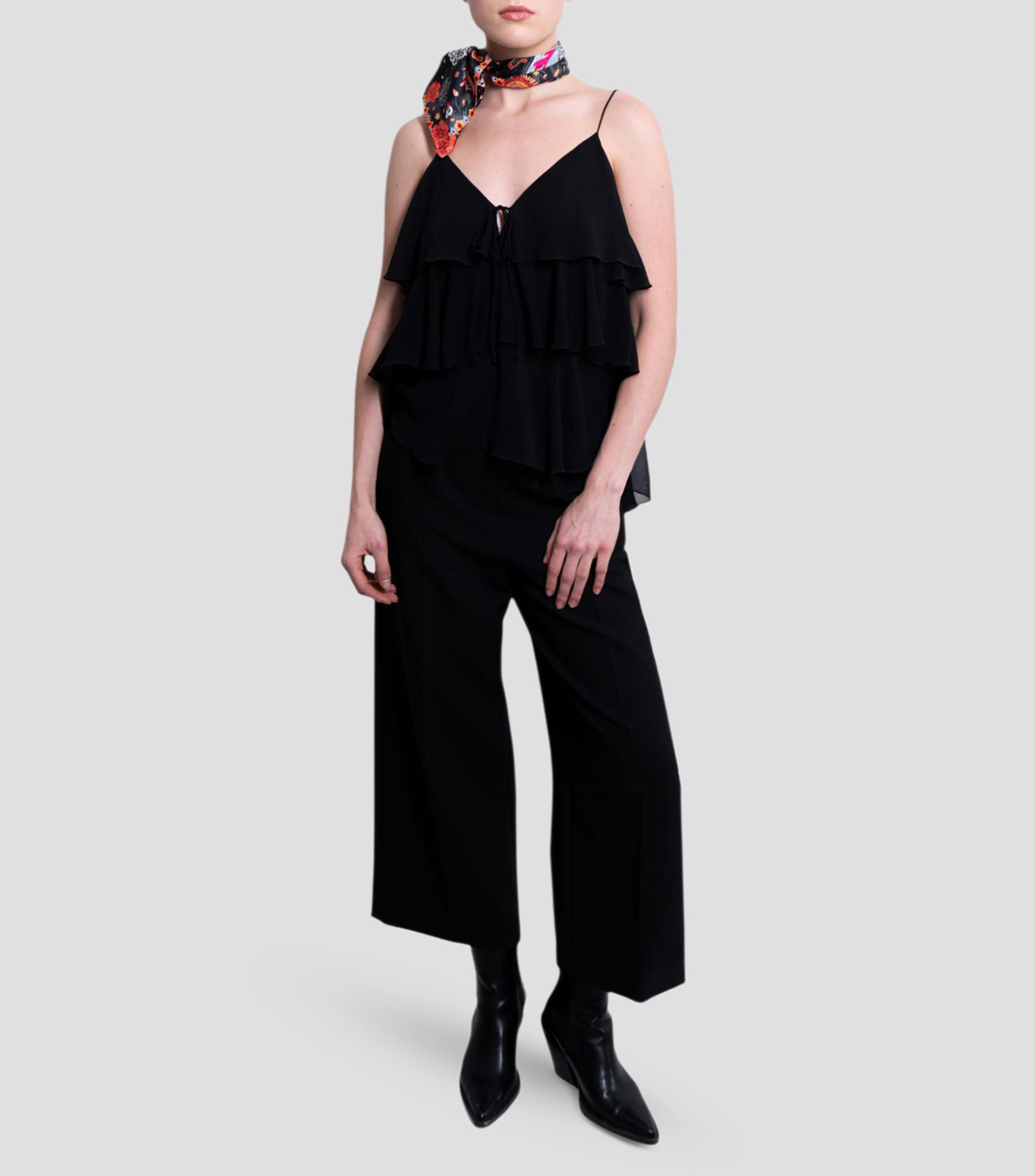 Mascada en seda negra con naranja Catrines Mujer