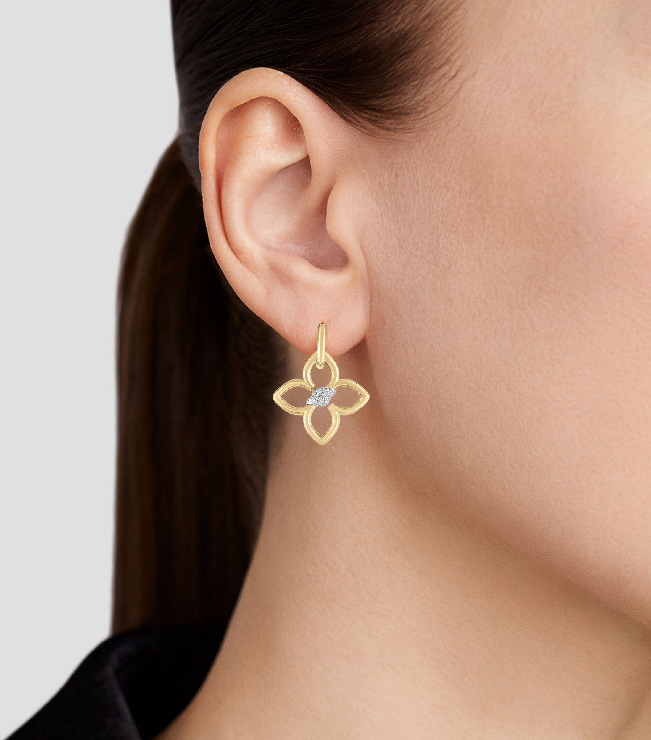 Aretes en Oro de 18 Kilates Diamond Cialoma Mujer