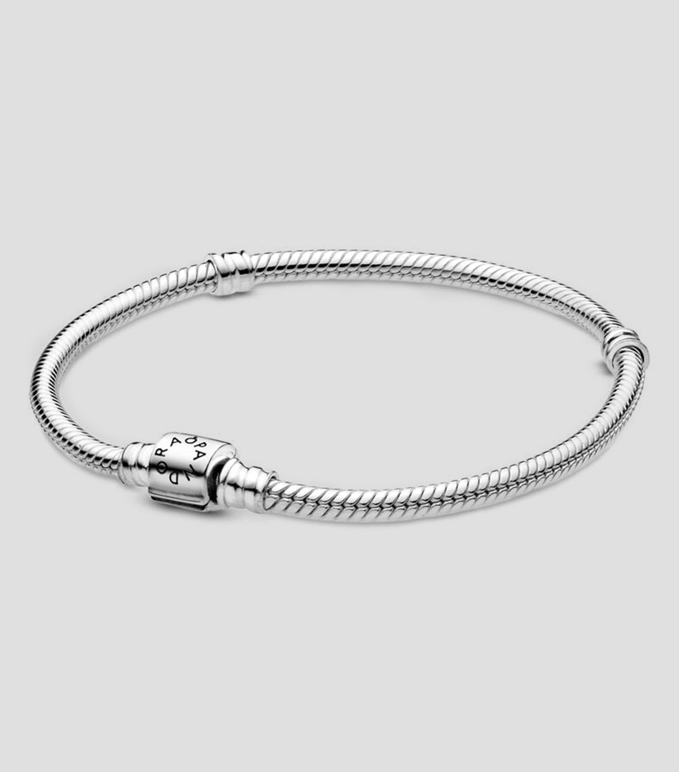 Brazalete en plata .925 Pandora Moments Mujer Talla 18 cm