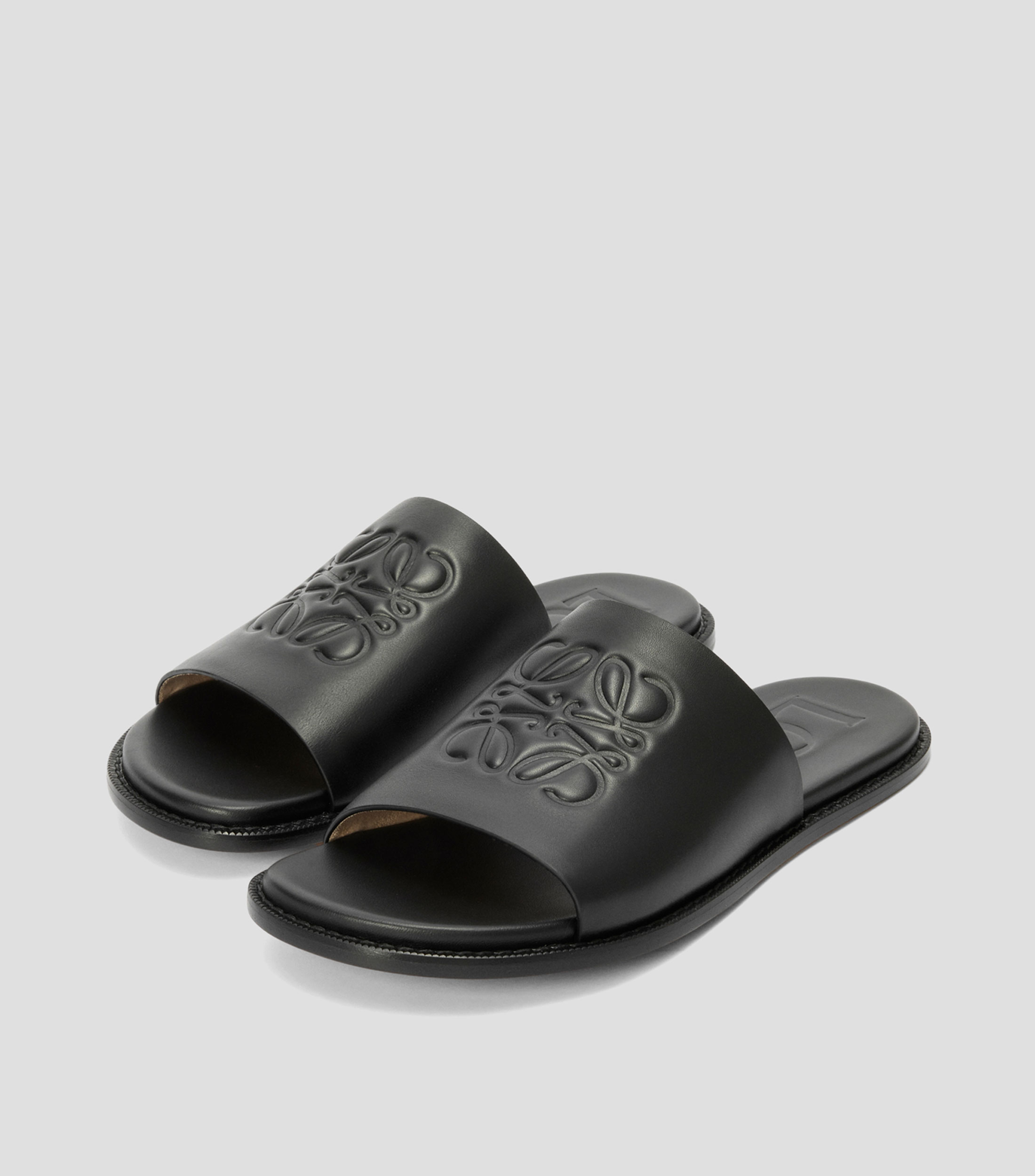 Sandalias en piel con tacón bajo delgado Hombre