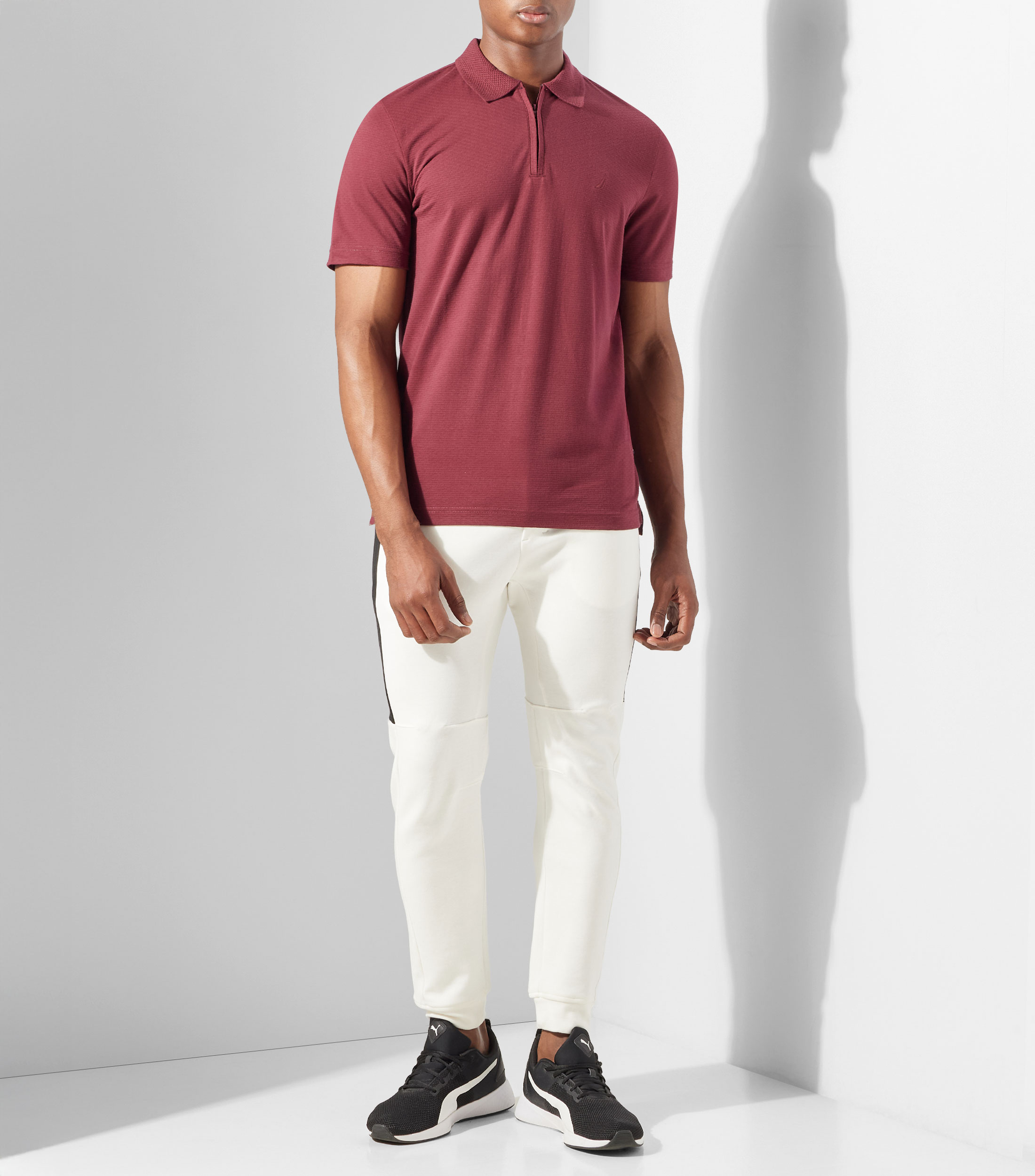 Playera tipo polo manga corta con microdiseños Hombre