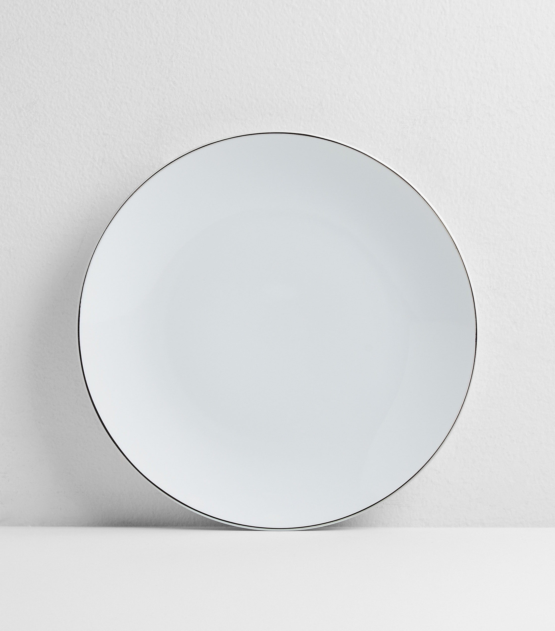 Plato para ensalada Bright en porcelana blanca
