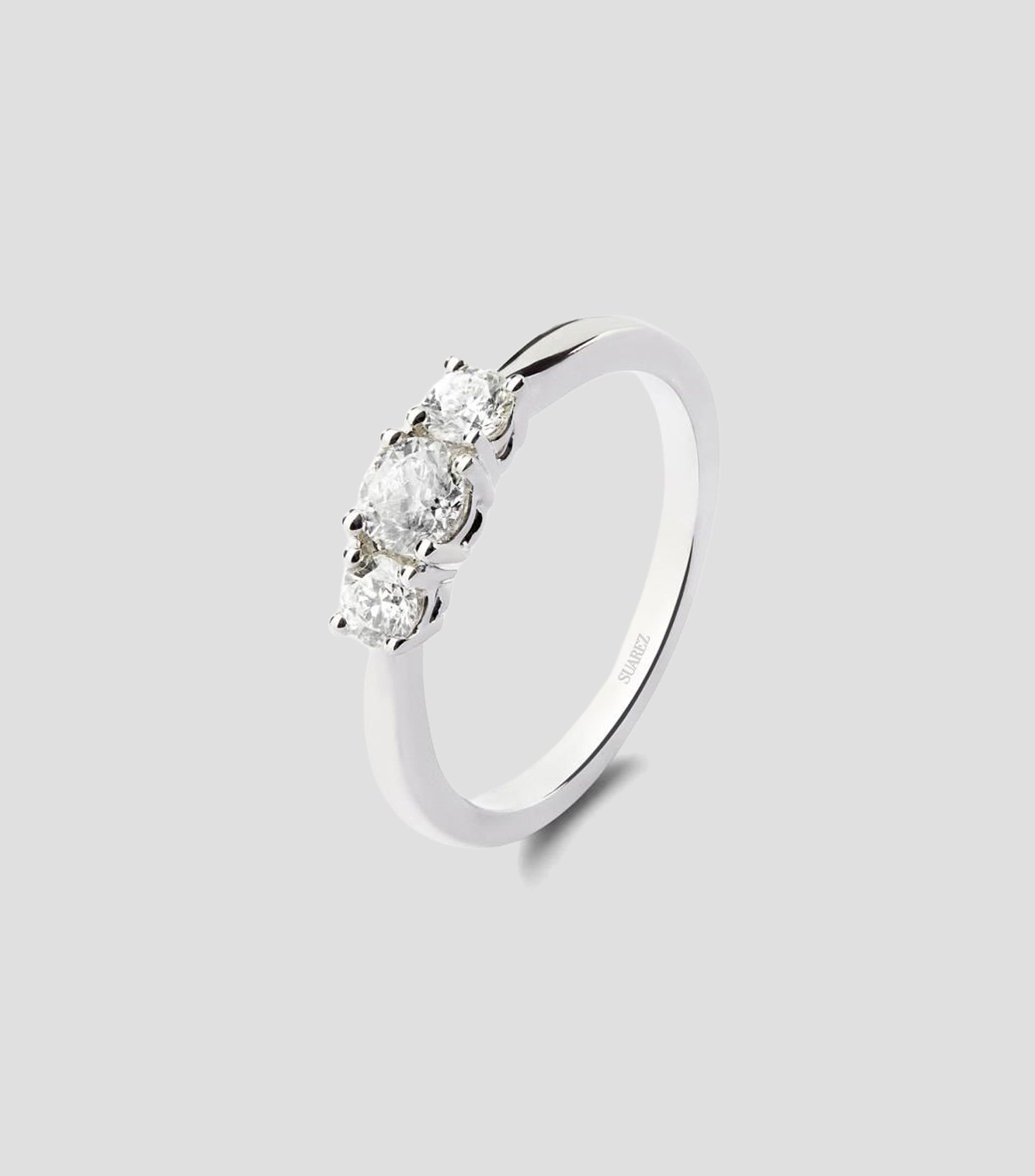 Anillo solitario en Oro blanco de 18 Kilates con diamante Mujer