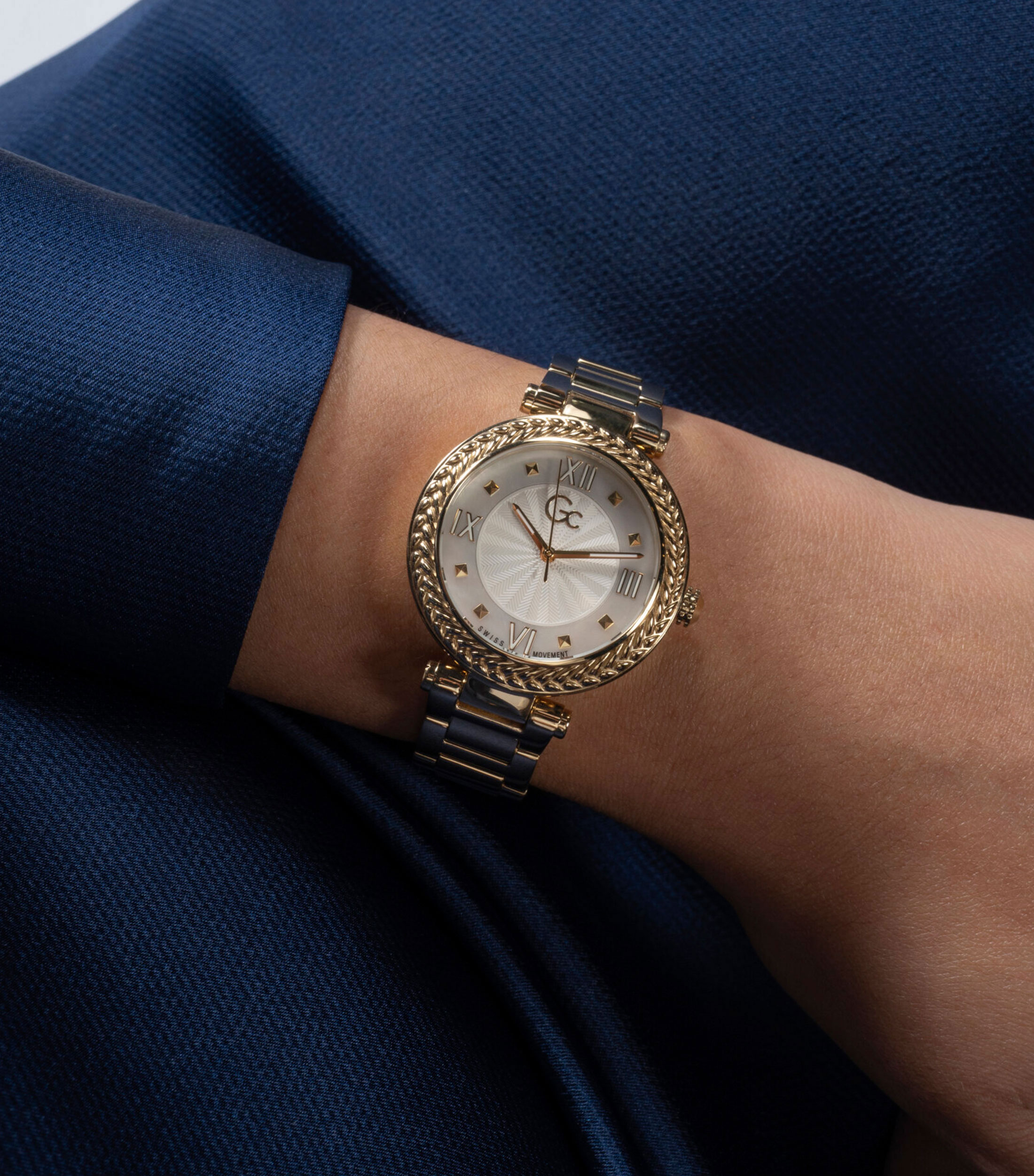 Reloj para Mujer Gc Tiara Casual, Dorado, Blanco