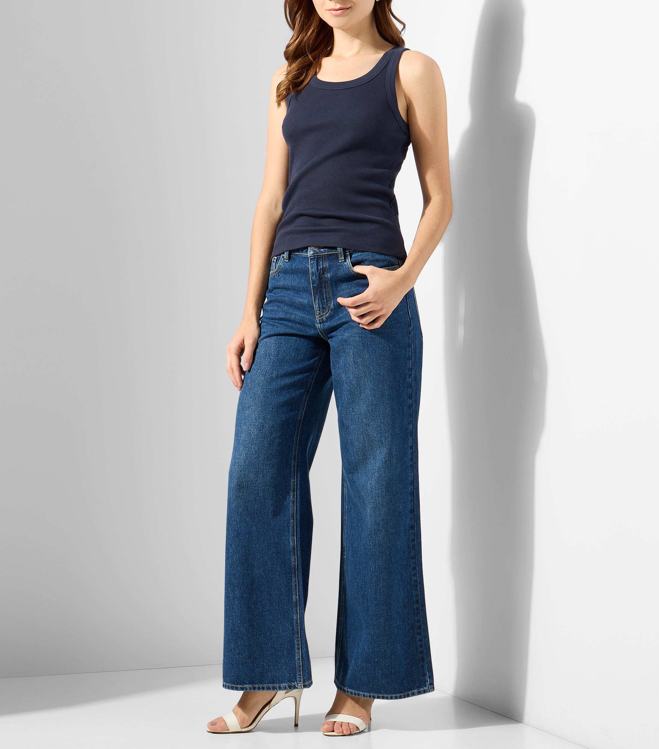 Blusa lisa sin mangas Mujer