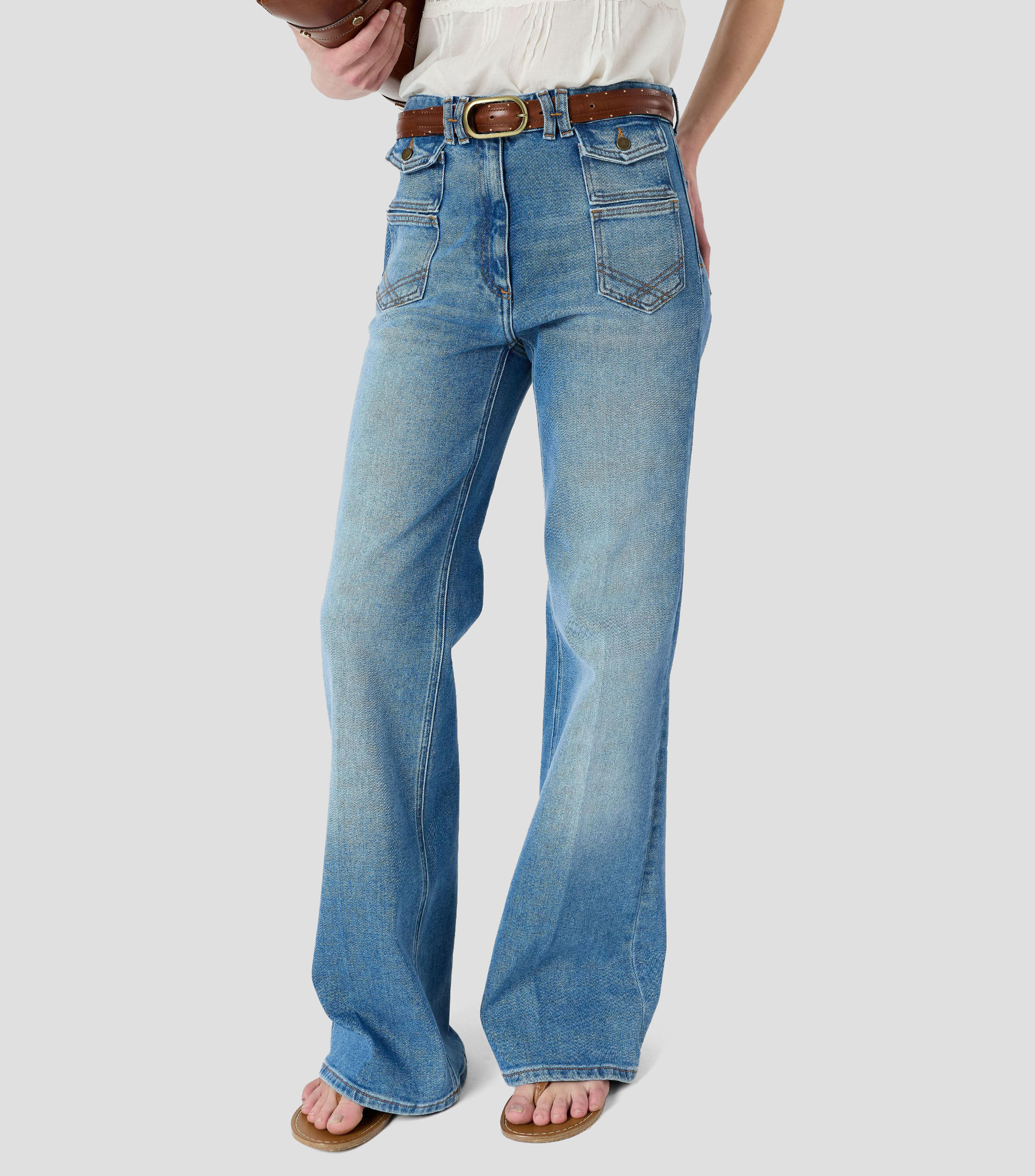 Jeans acampanado Mujer
