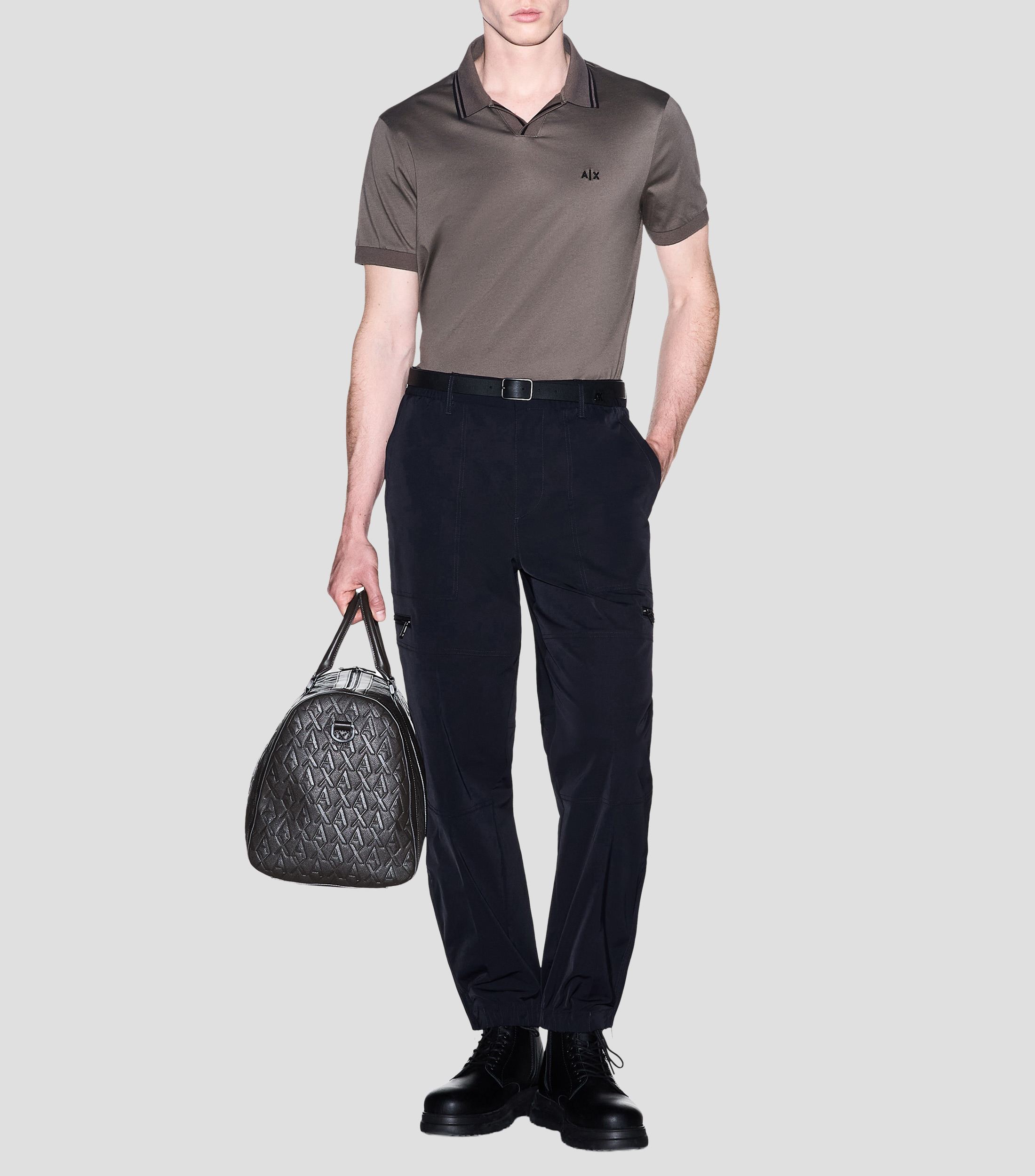 Playera tipo polo manga corta lisa Hombre