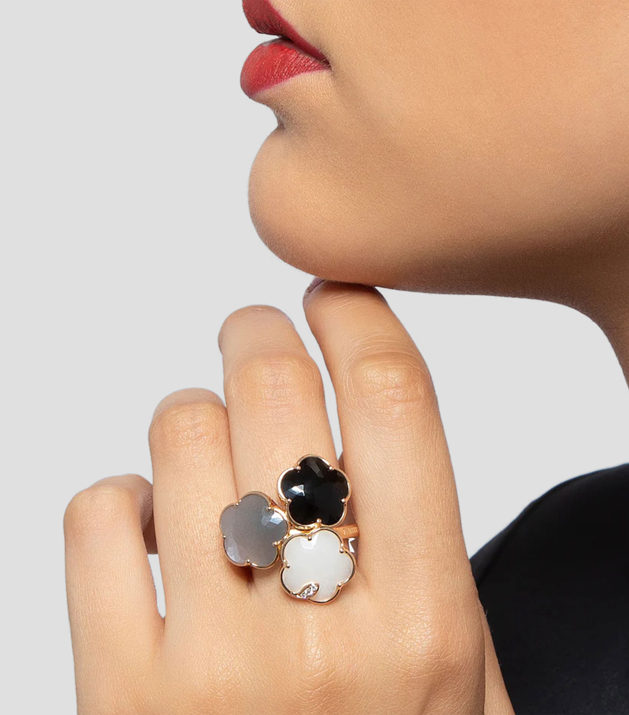 Anillo en oro rosa de 18 kilates con onix Petjoli Mujer