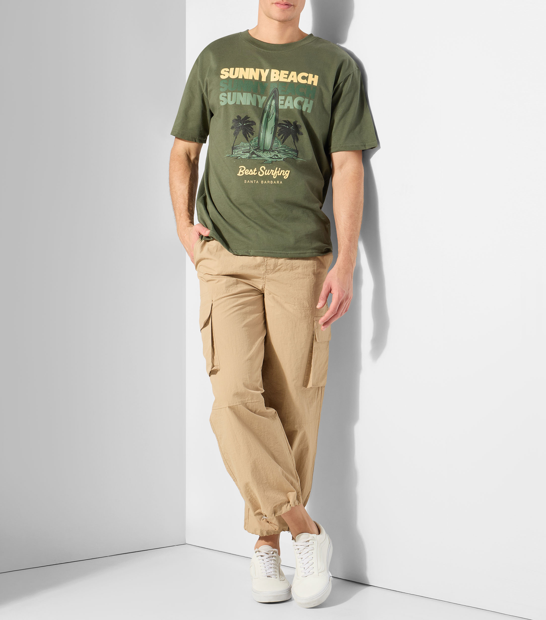 Playera de cuello redondo con manga corta estampada Hombre