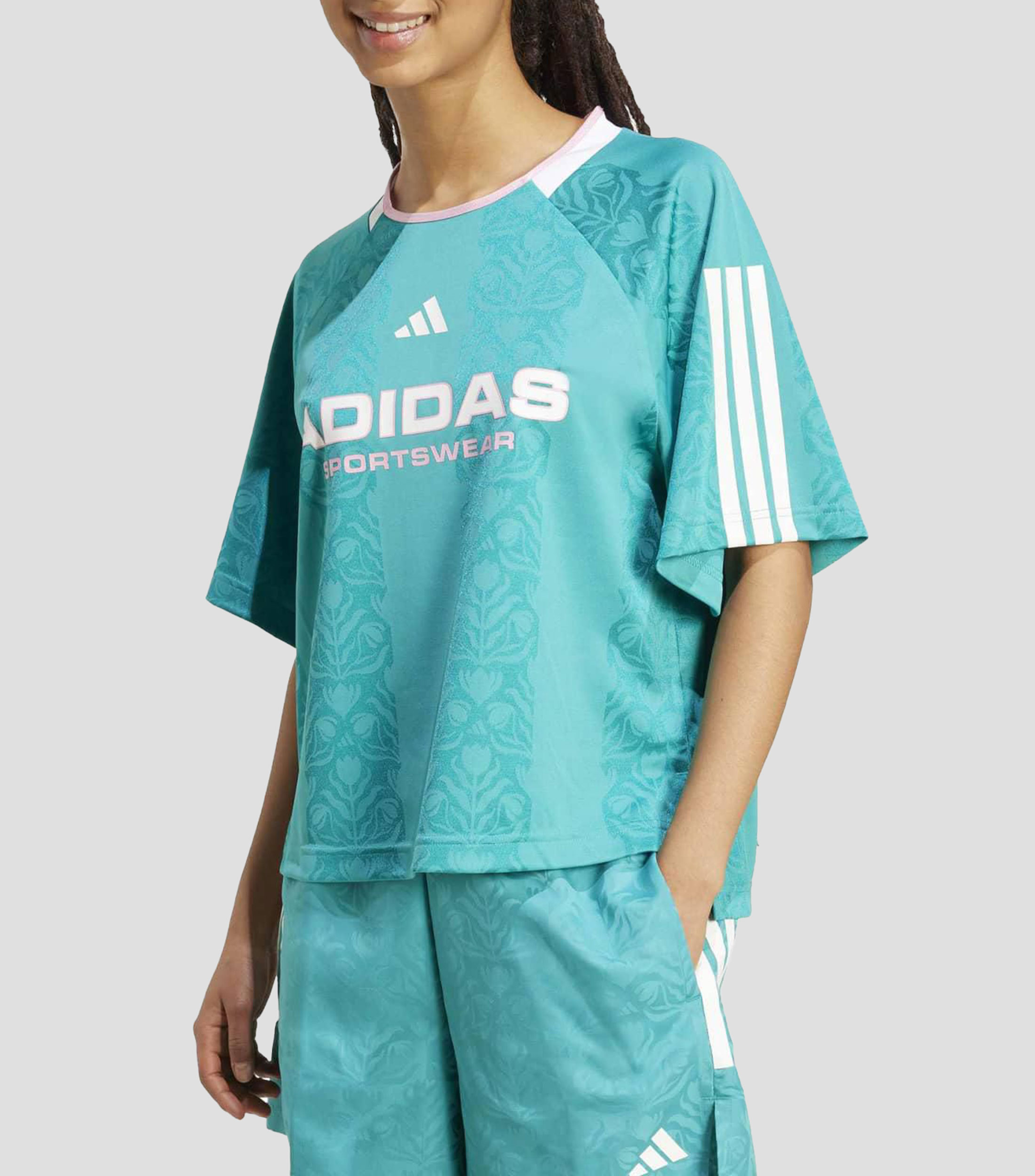 Playera cuello redondo manga corta estampada Mujer