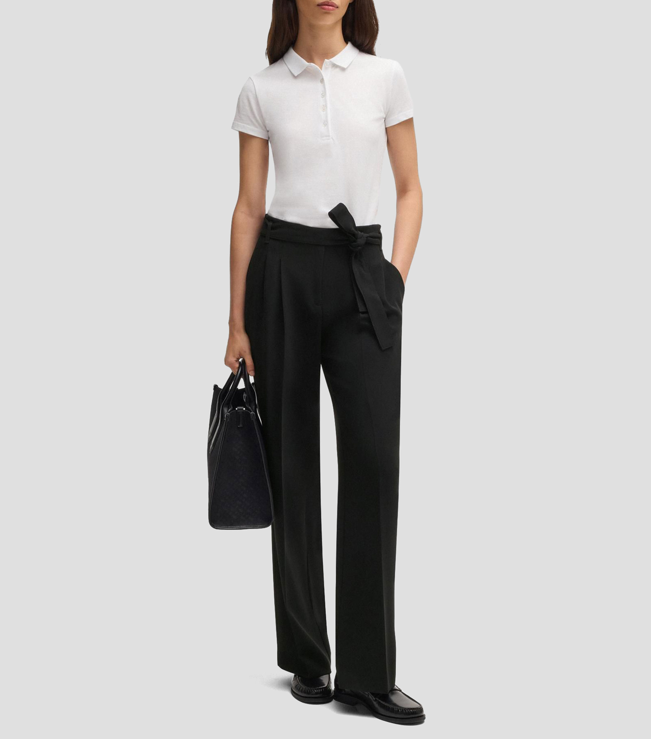 Pantalón relaxed fit en crepé japonés resistente a las arrugas Mujer