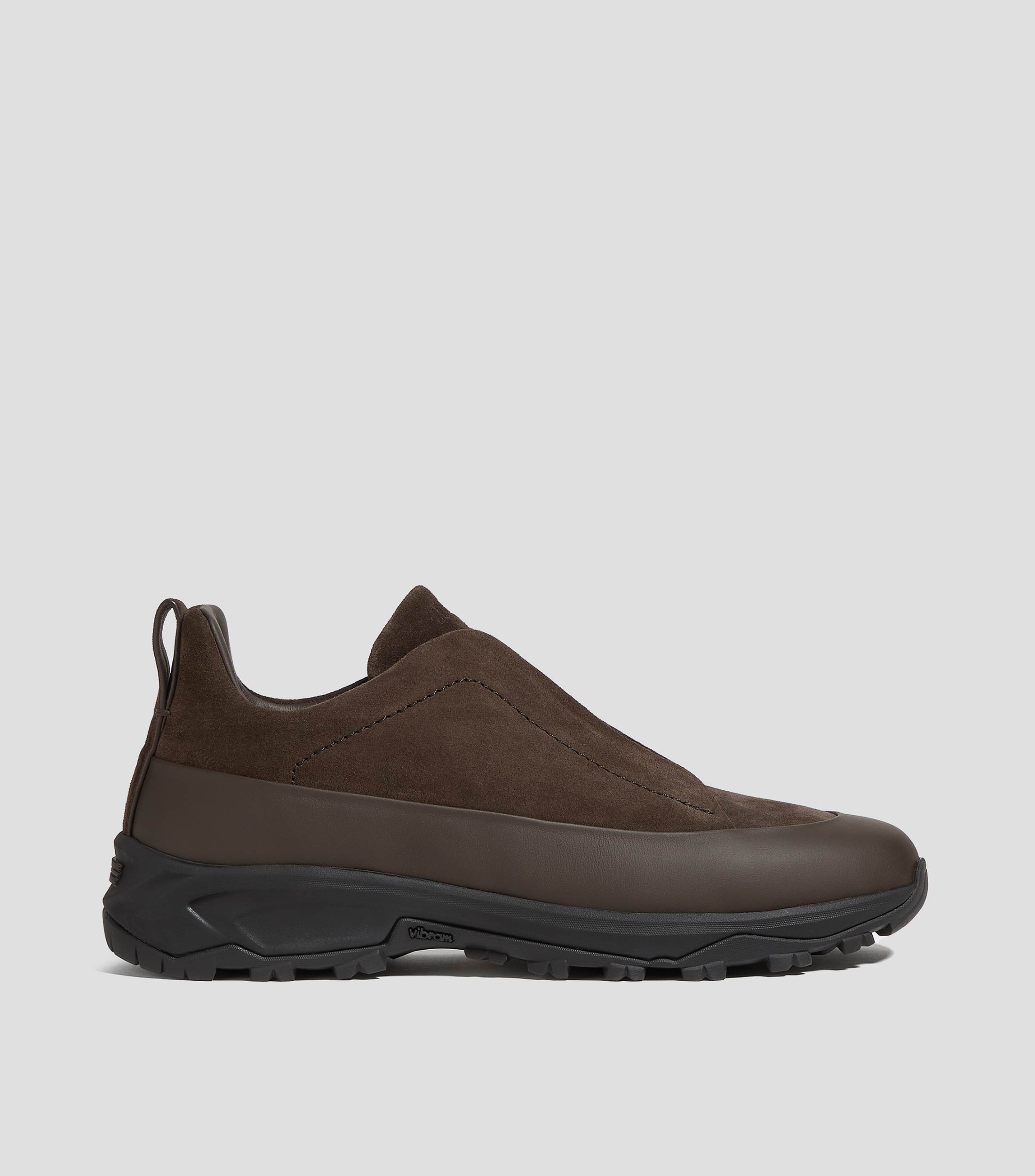 Tenis casuales Triple Stitch Monte en Ante y Piel Hombre