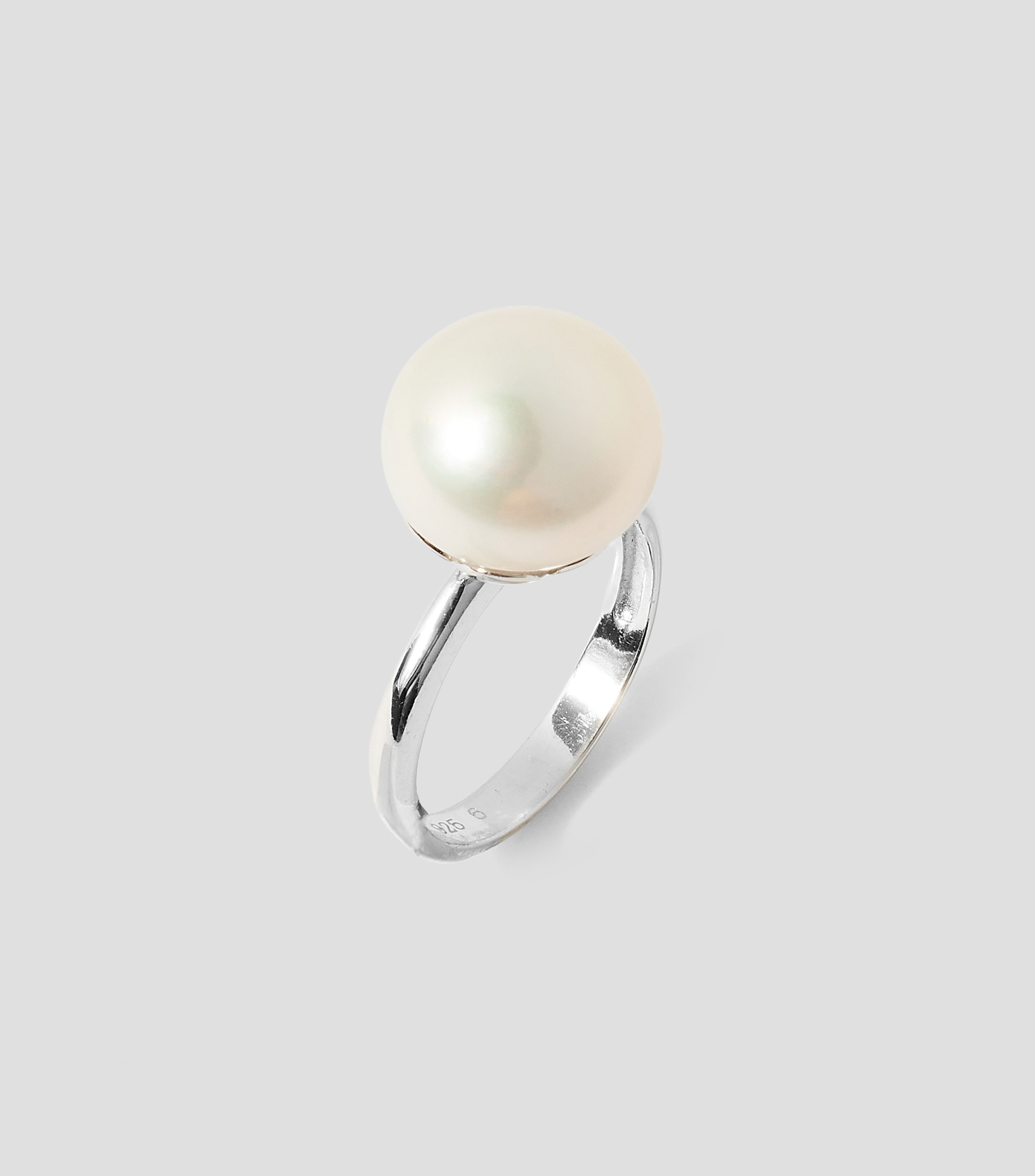 Anillo en Plata .925 con perla blanca de agua dulce Mujer