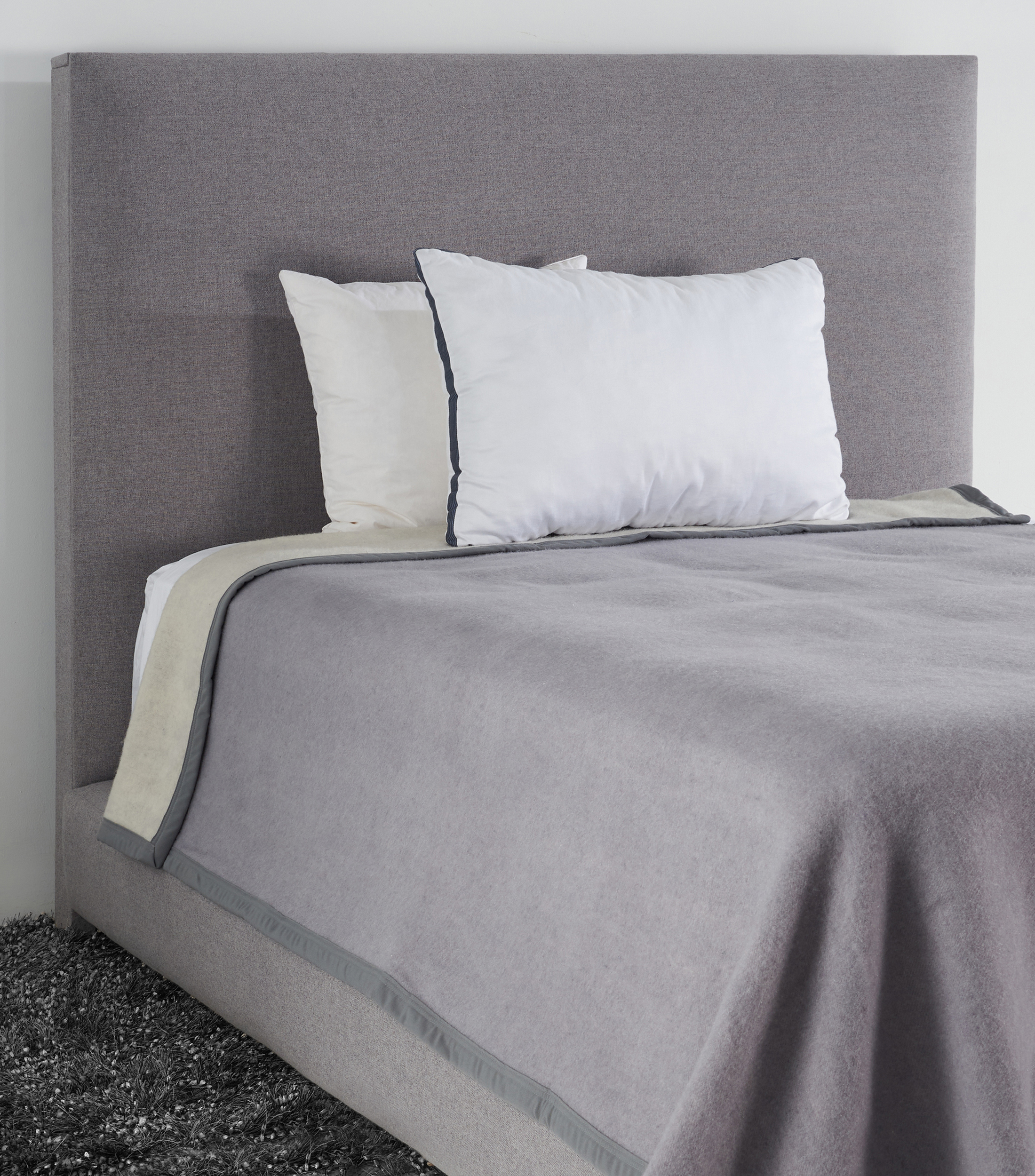 COBERTOR IND BICOLOR GRIS MERINO