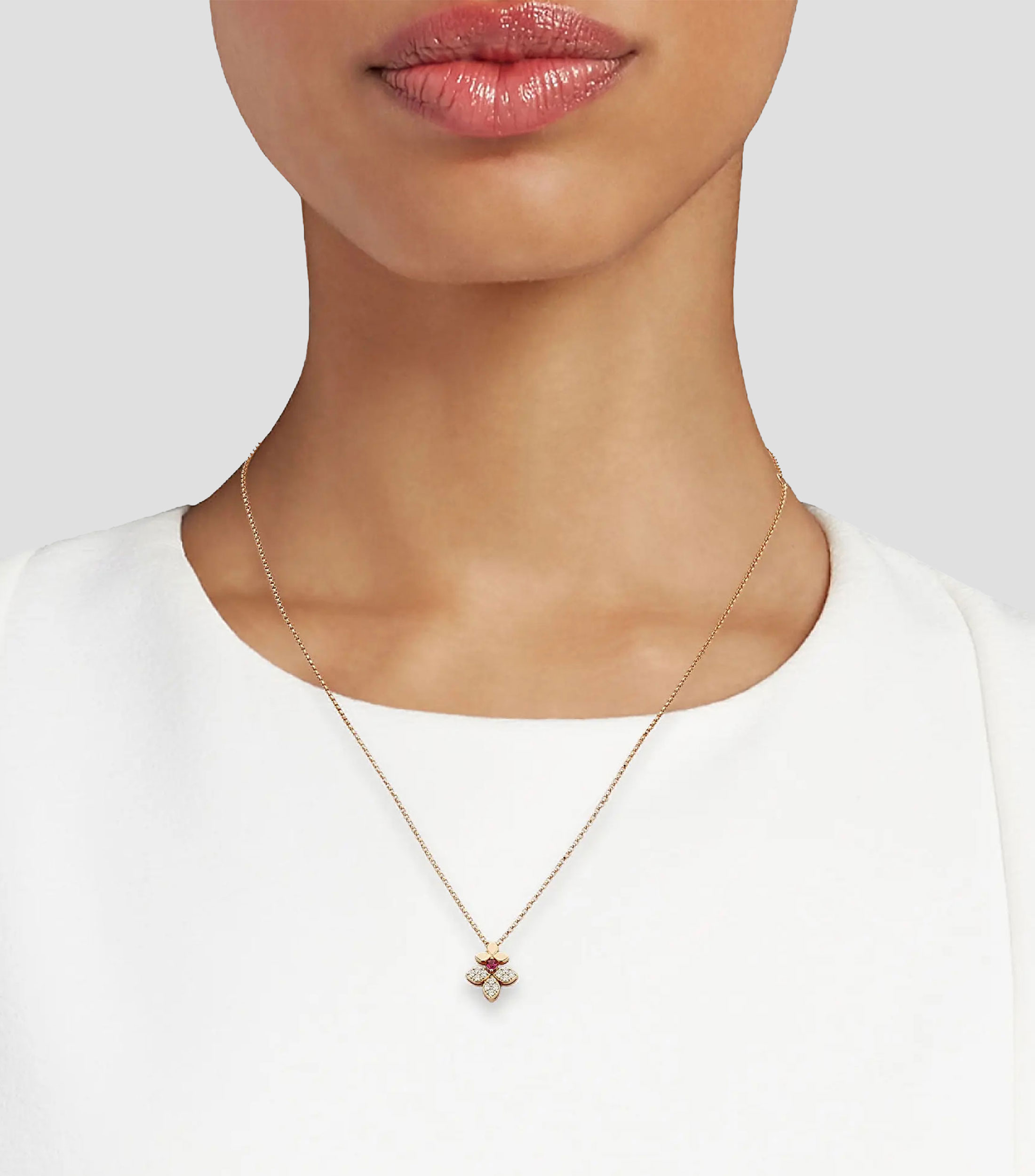 Collar en Oro rosa de 18 Kilates con diamantes y rubelitas Love in Verona Mujer