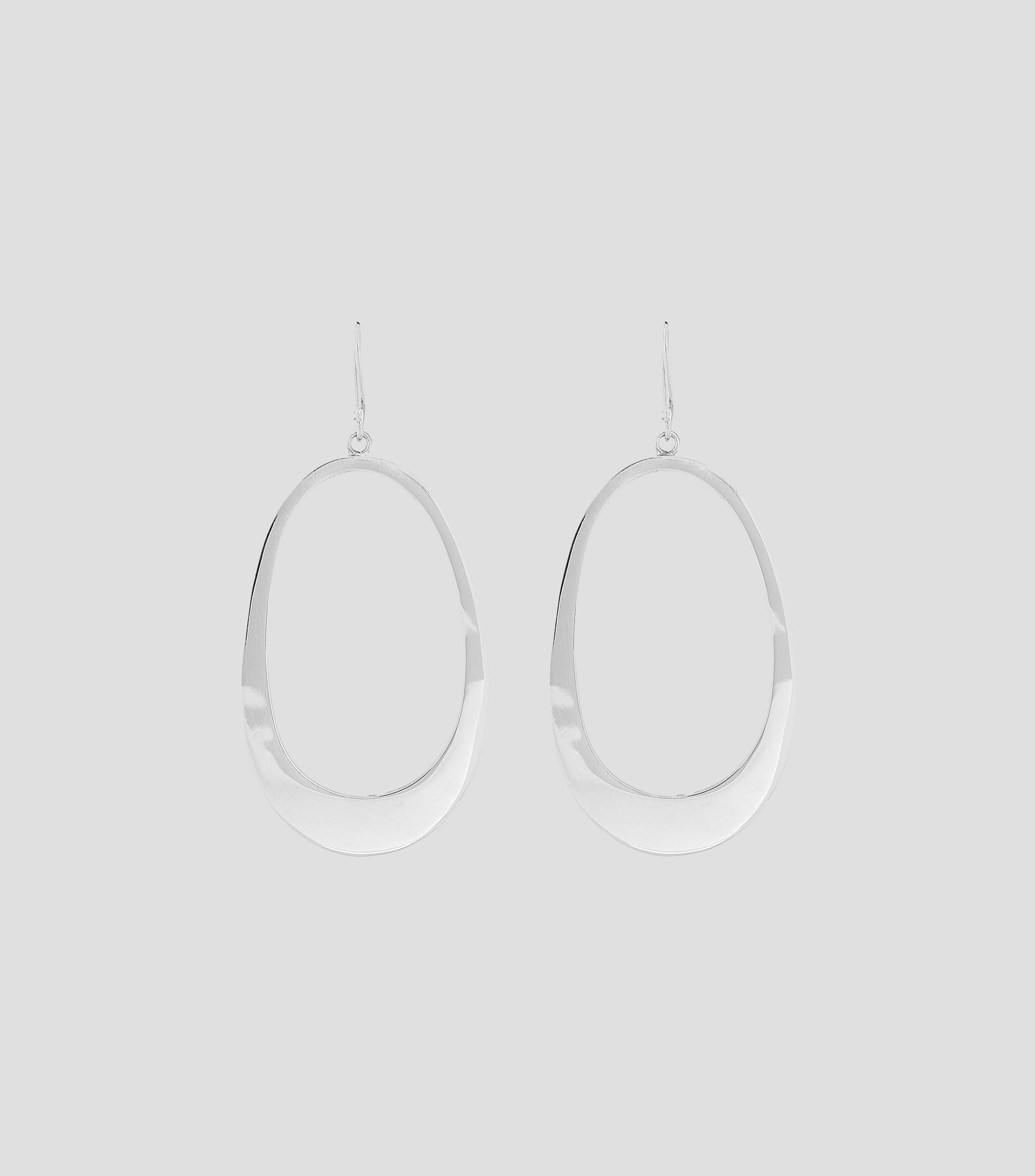 Aretes en plata con ovalos Mujer
