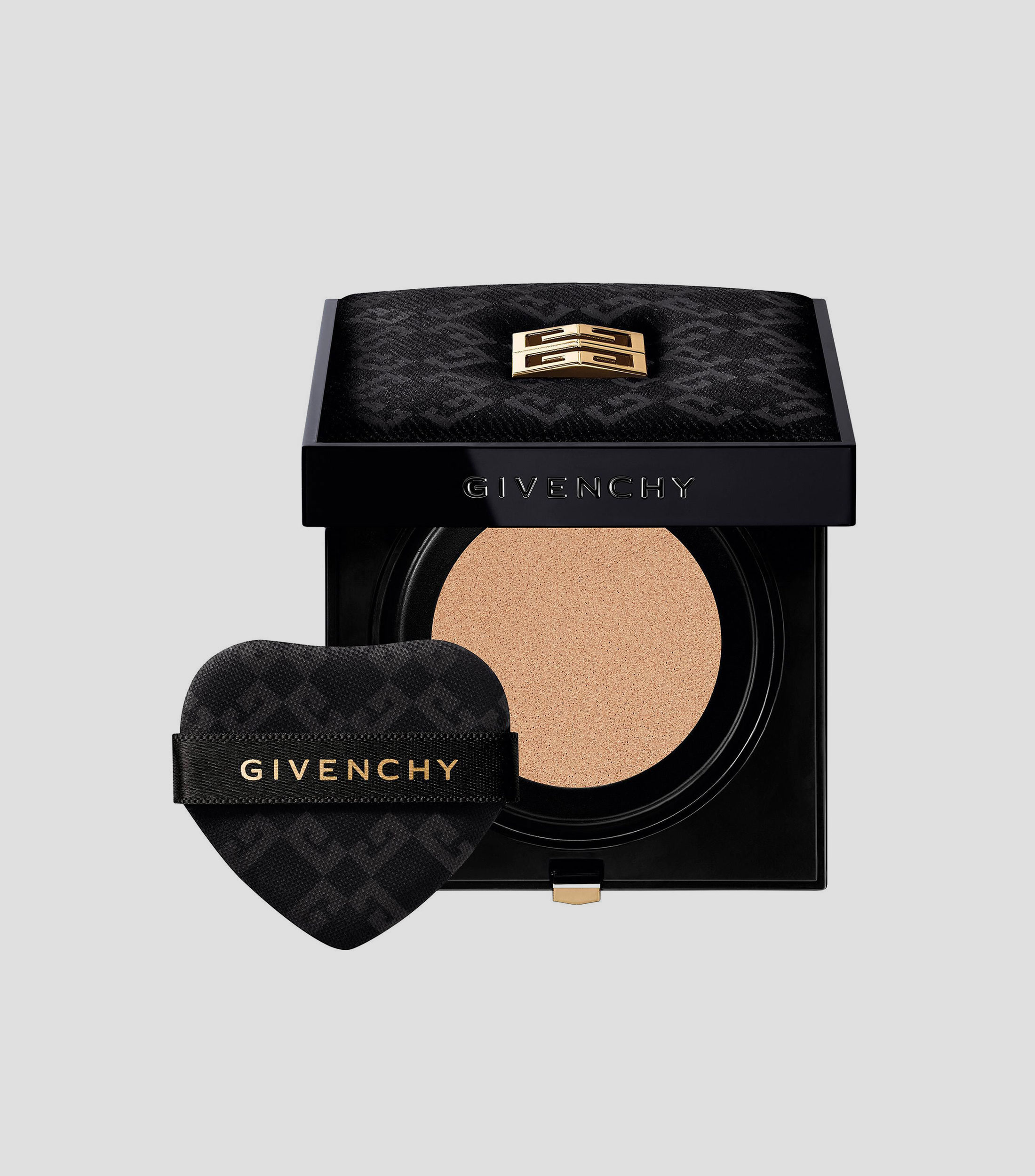 Base de maquillaje en Cushion Prisme Libre Skin-Caring Glow, 12 gr