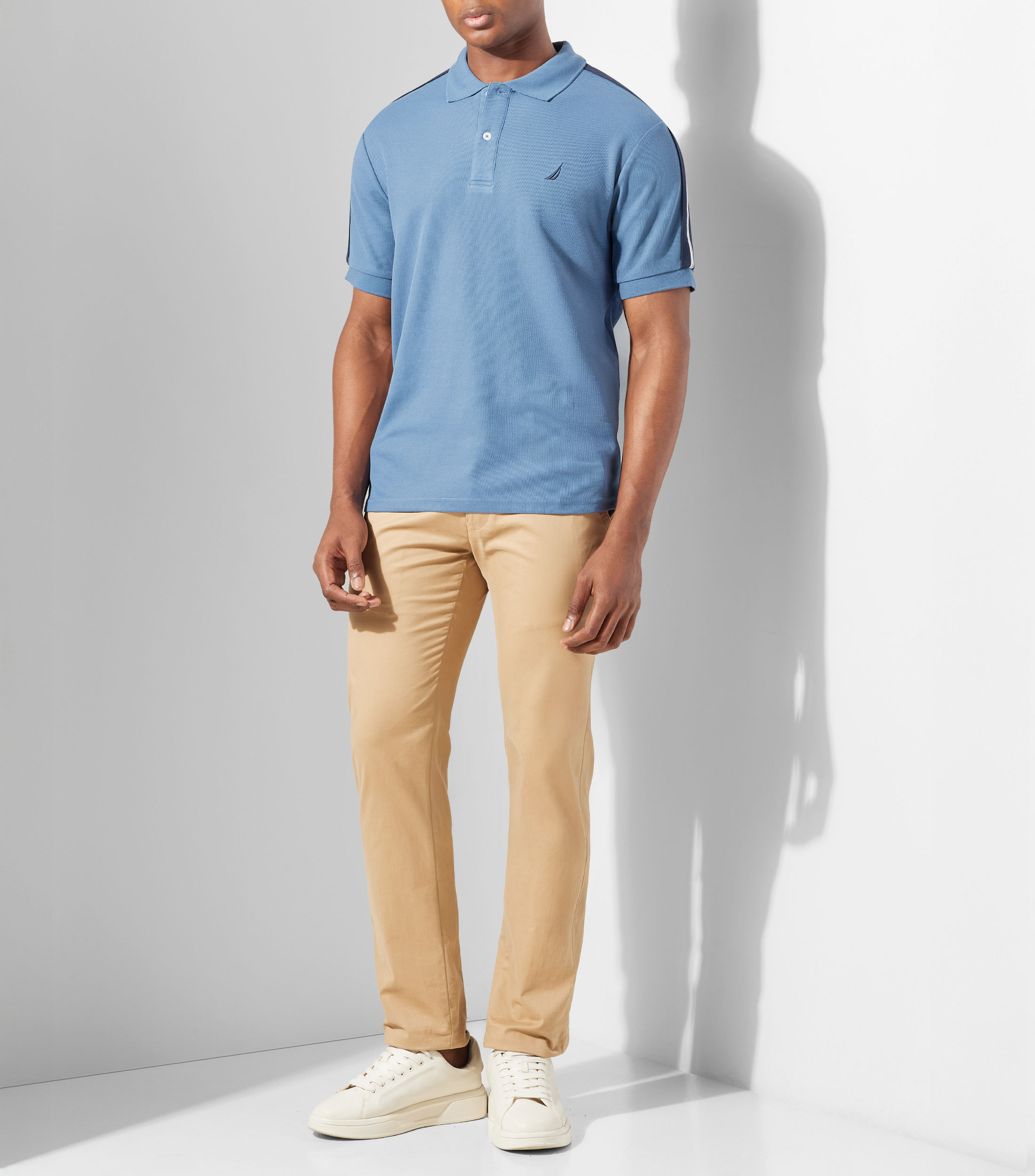 Playera tipo polo manga corta lisa Hombre