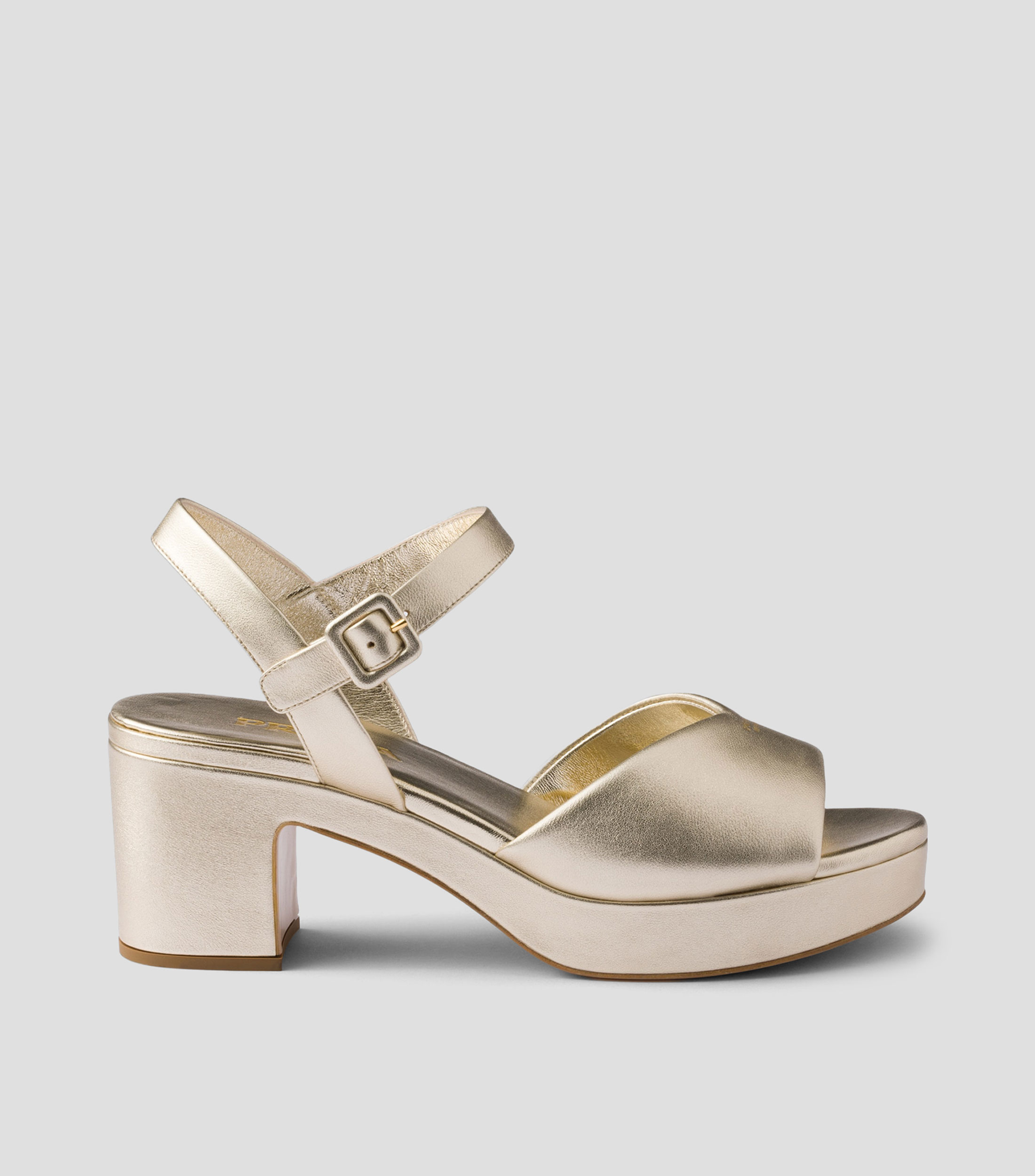Sandalias en piel de tacón medio de media luna Mujer