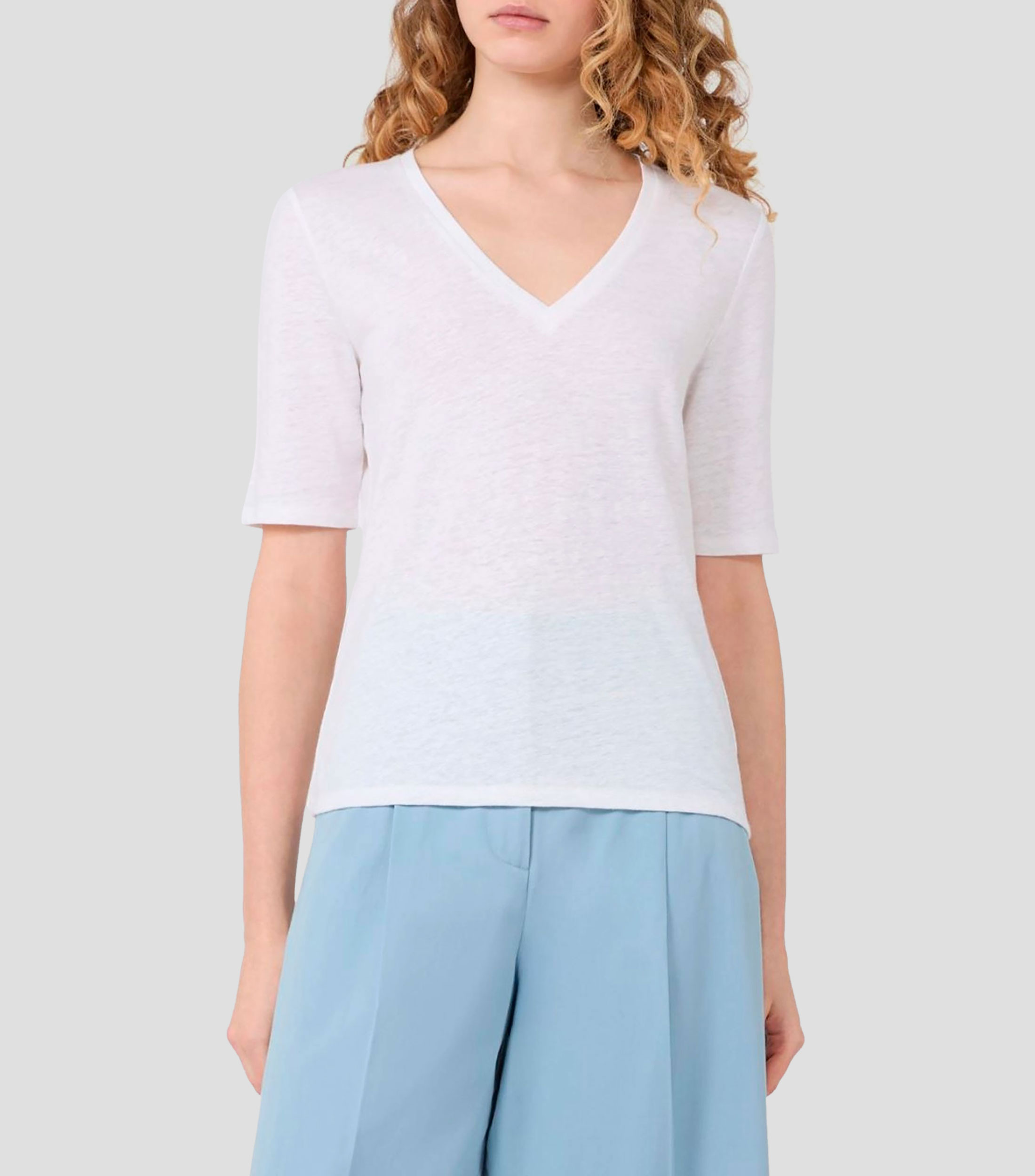 Playera cuello V manga corta lisa Mujer
