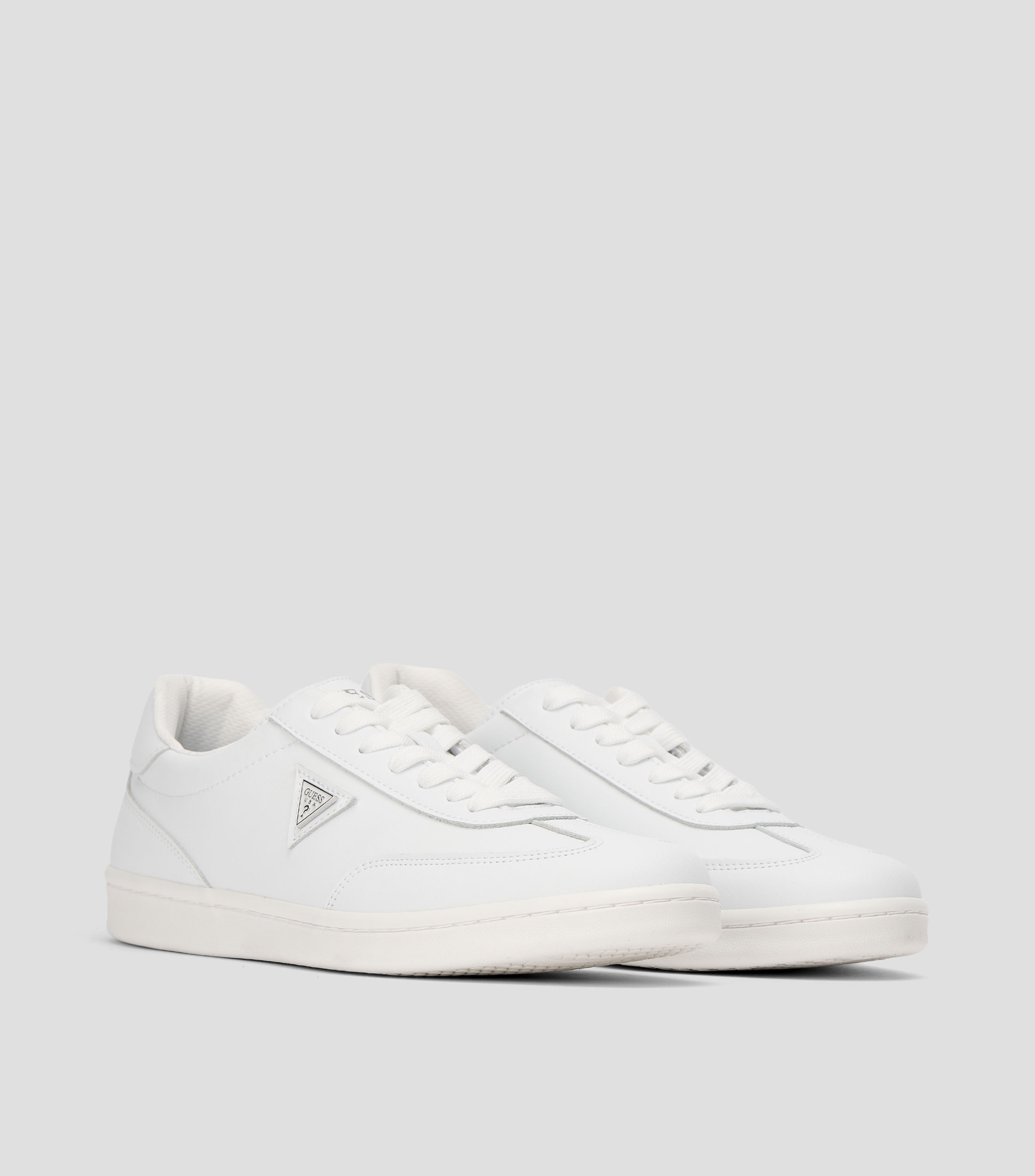 Tenis casuales en piel Hombre