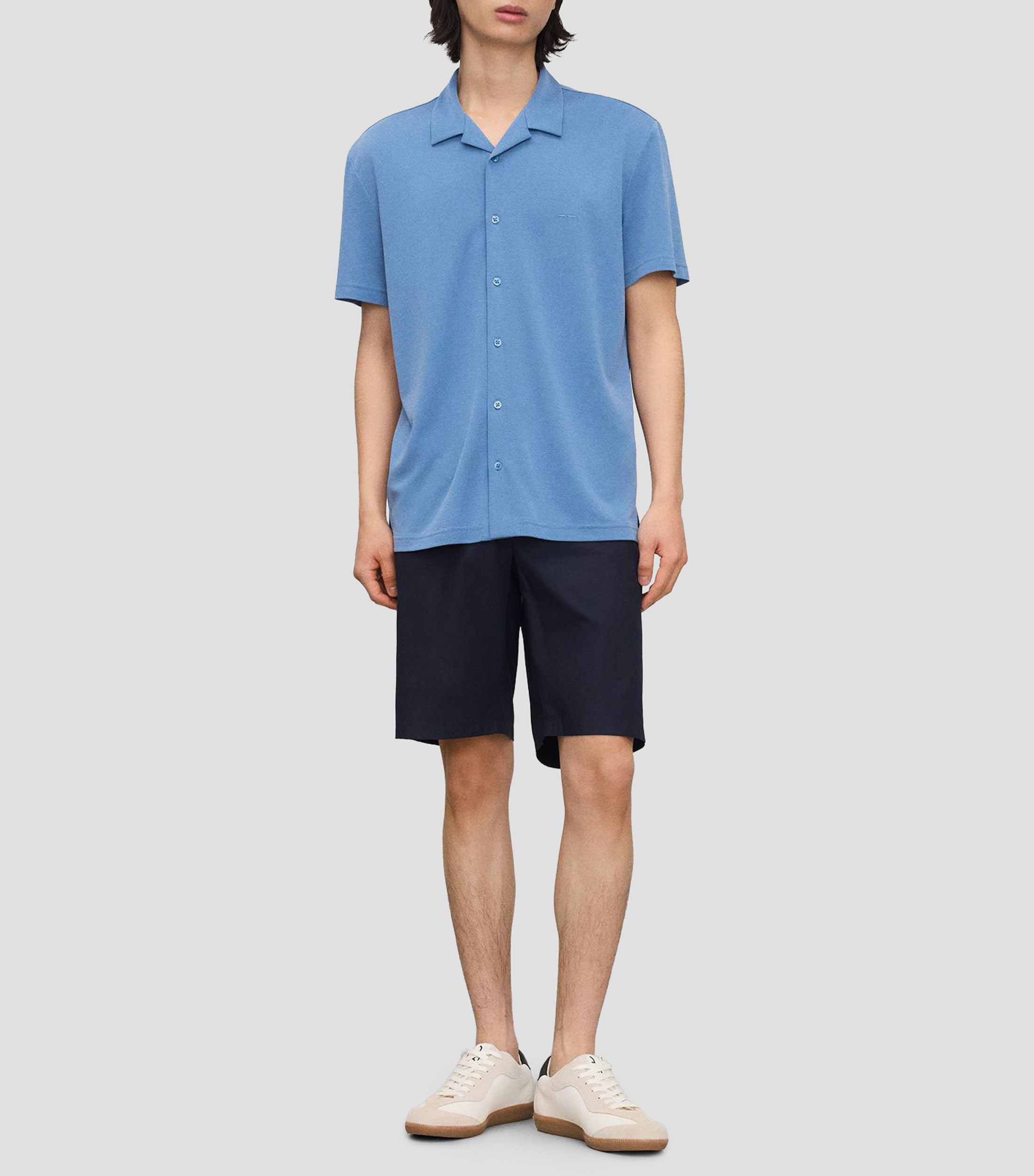 Camisa lisa con manga corta Hombre