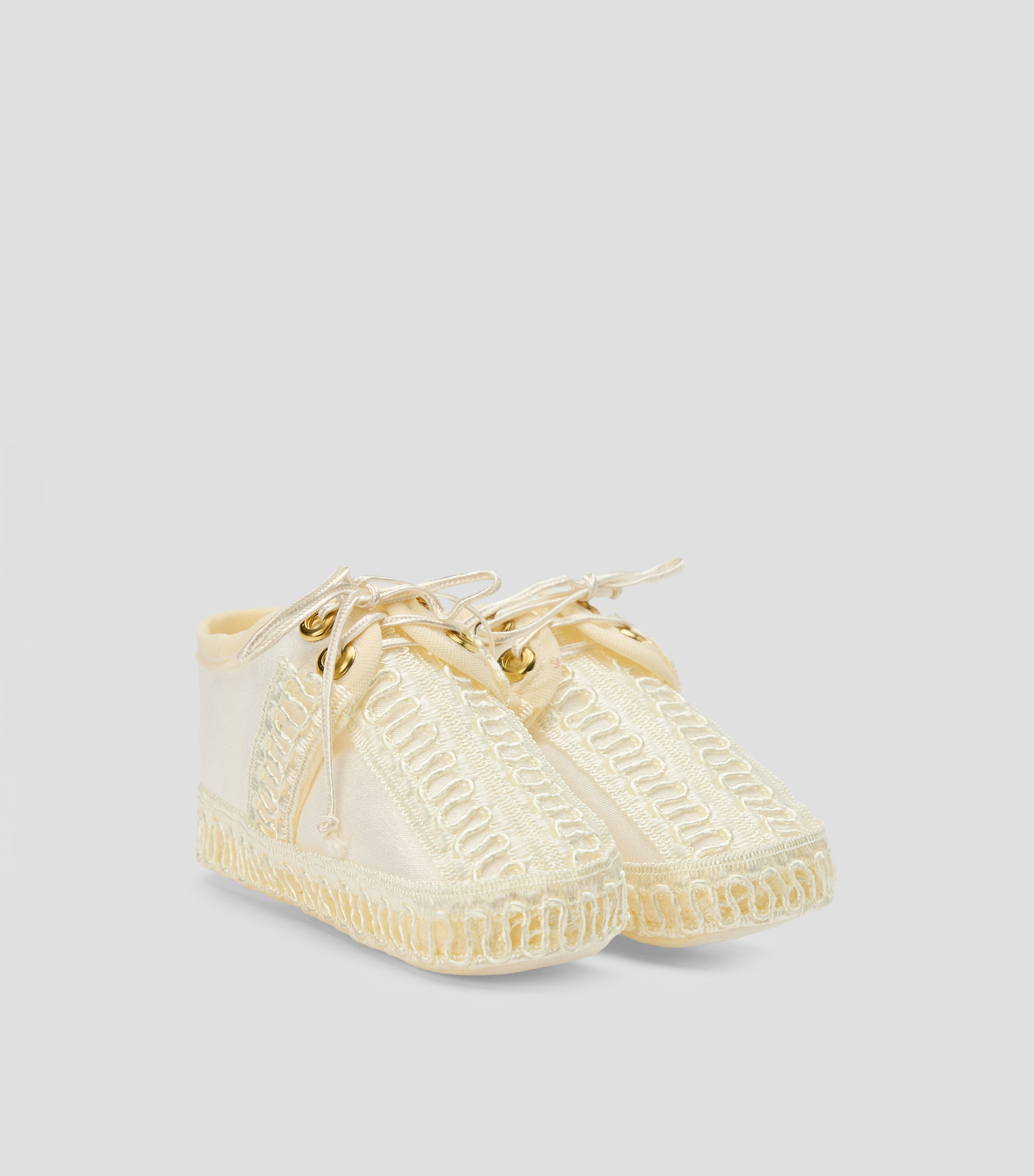 Zapatos de tela pasamaneria Bebe