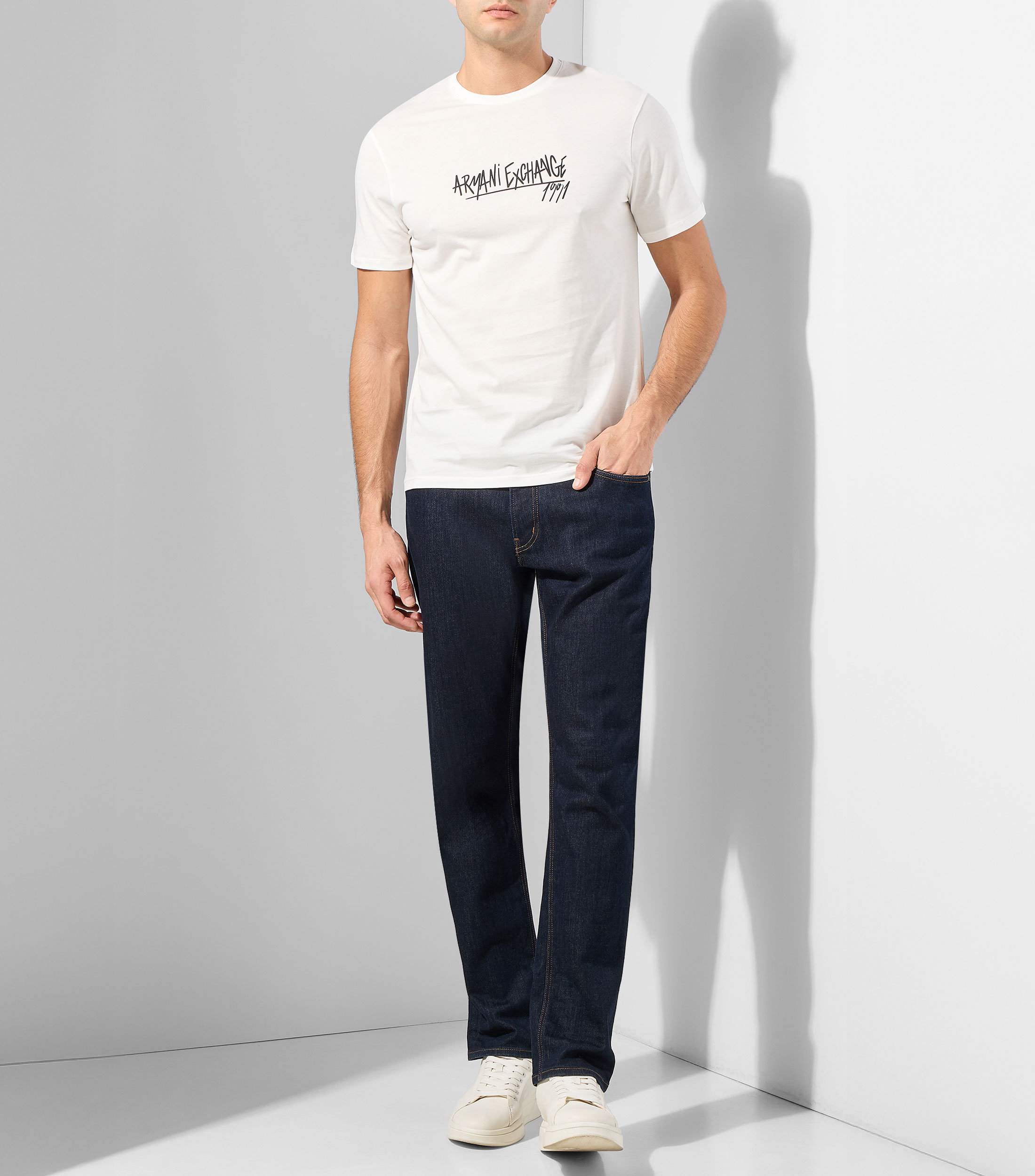 Playera cuello redondo manga corta estampada Hombre