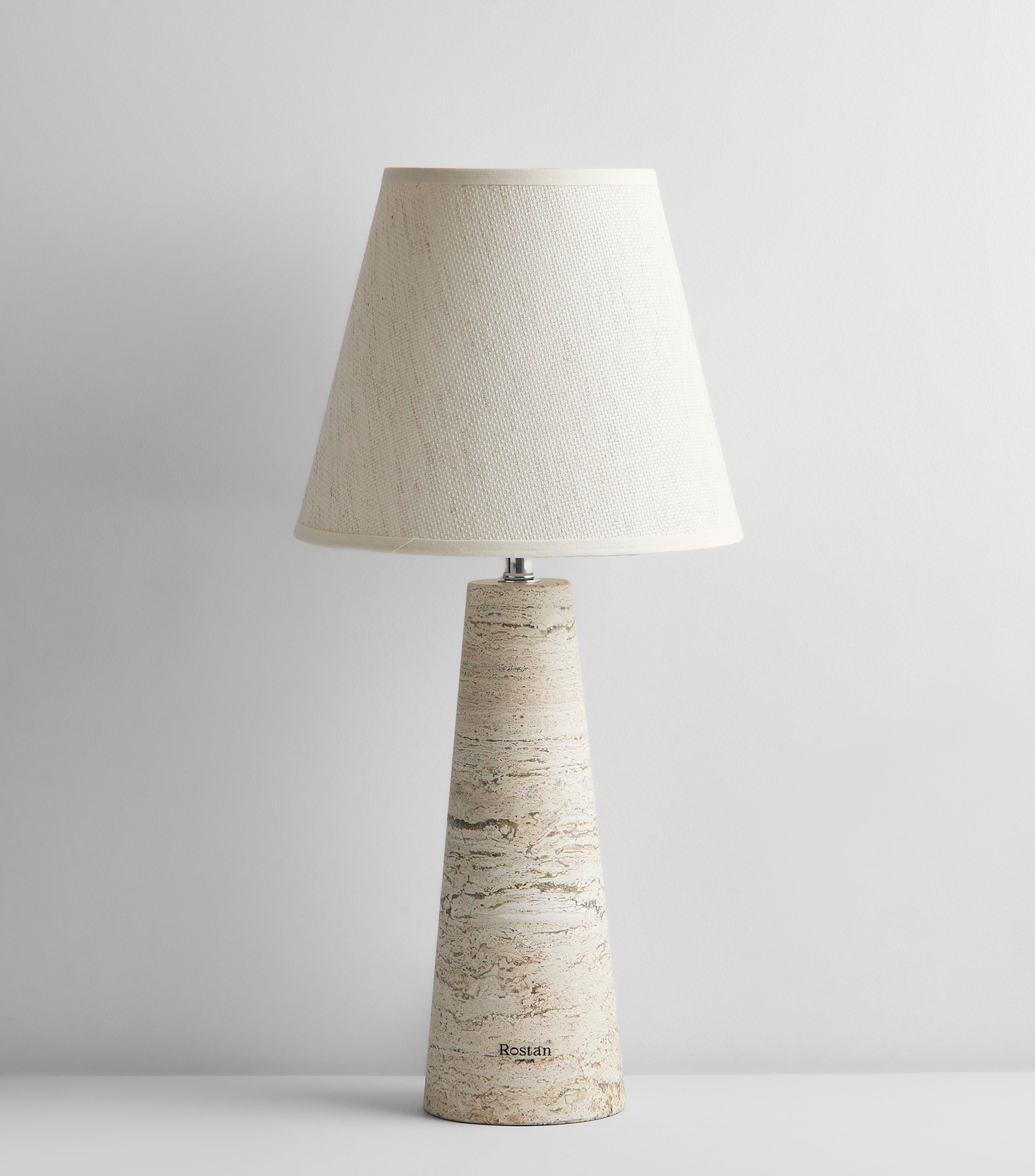 Lampara de Mesa Cono 120 V
