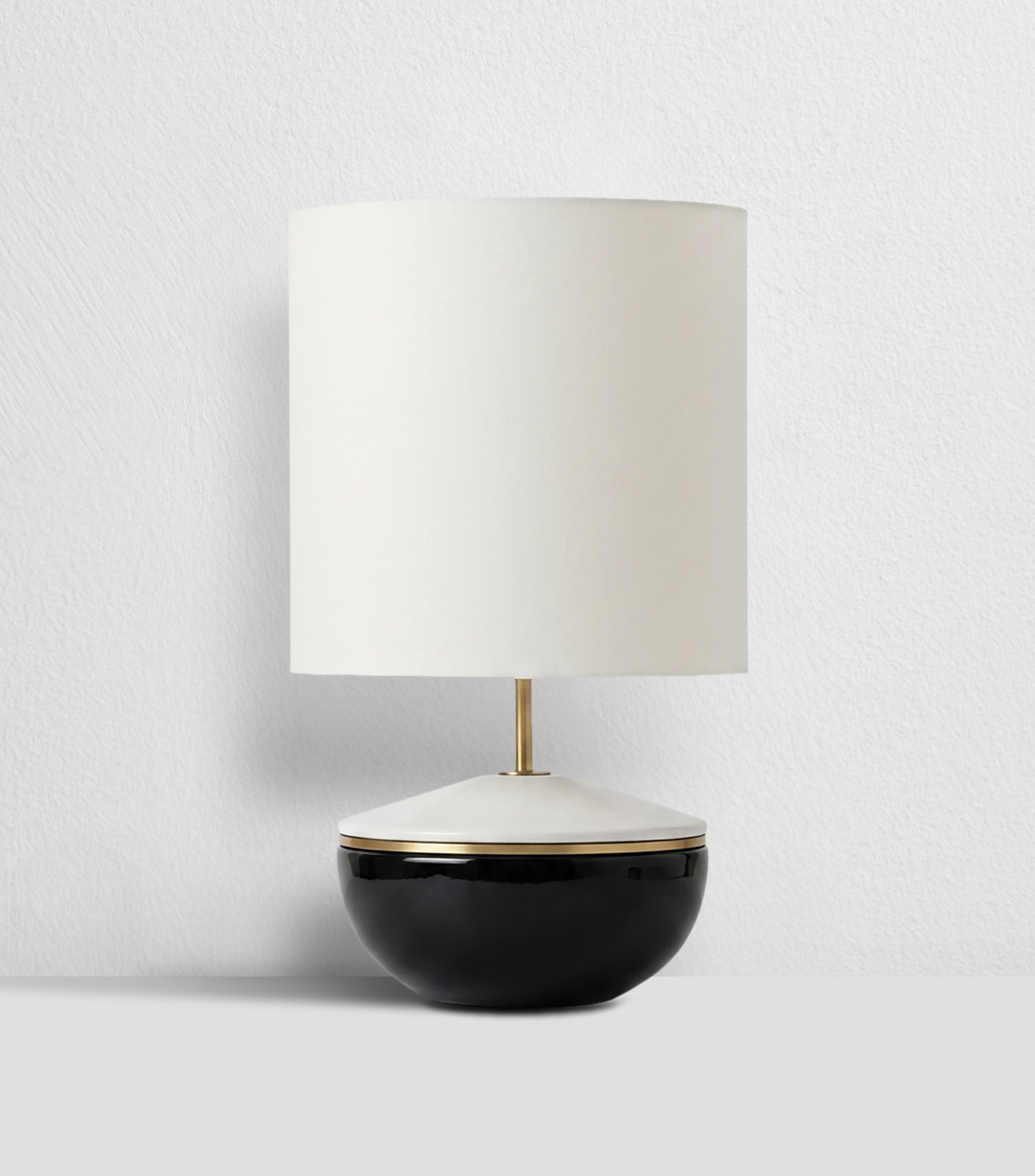 Lámpara de mesa Cade, 120 V