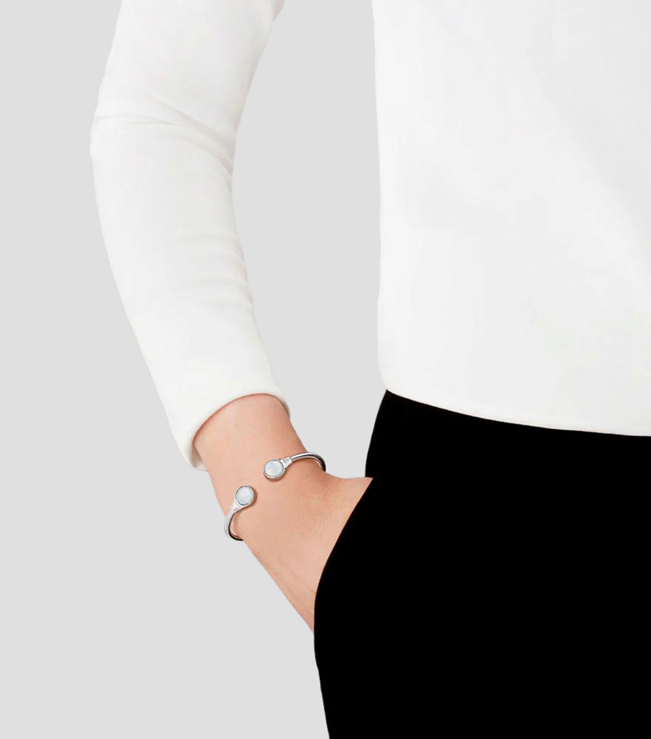 Brazalete abierto en plata con cristal Cabochon Mujer