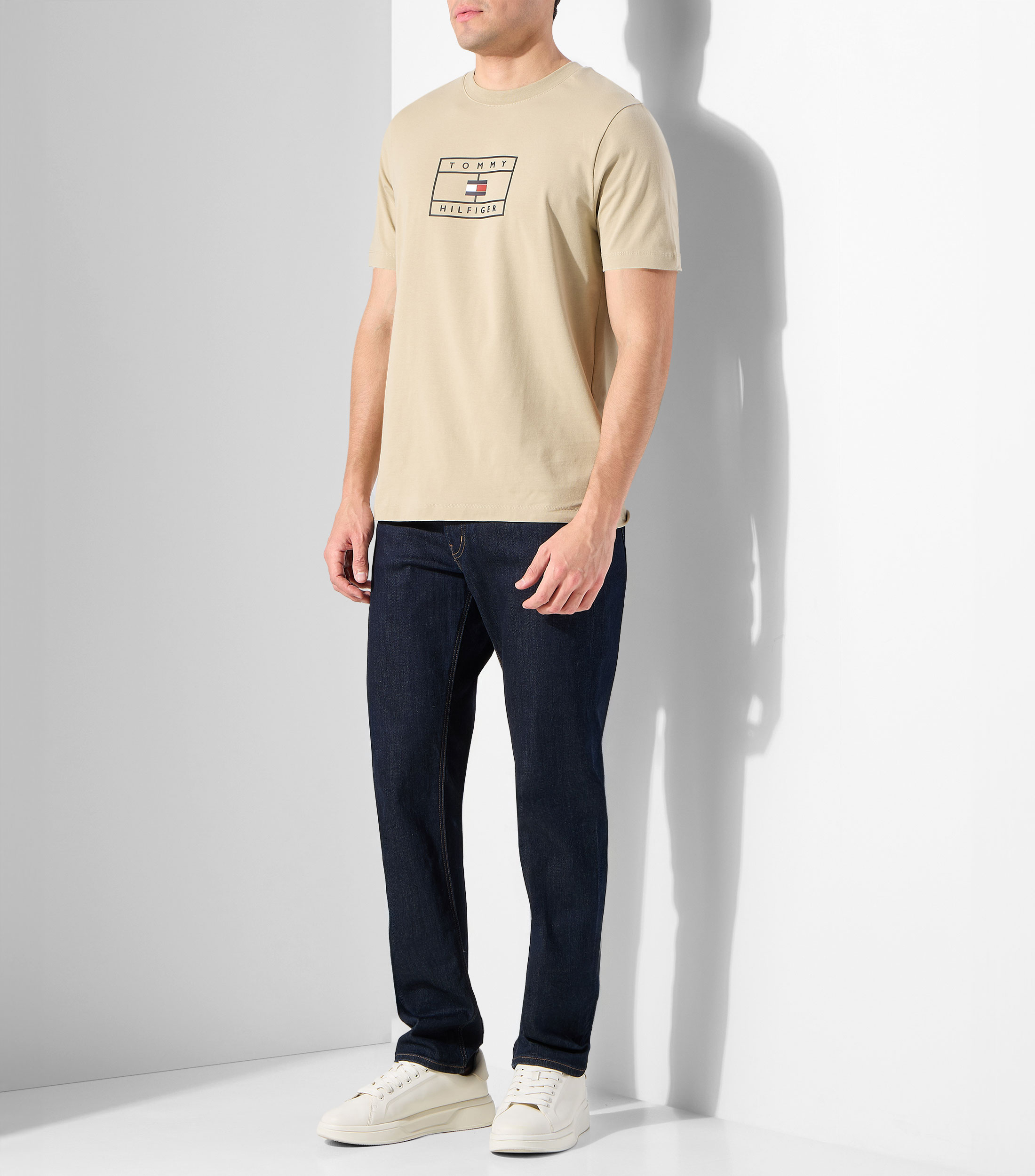 Playera cuello redondo manga corta estampada Hombre