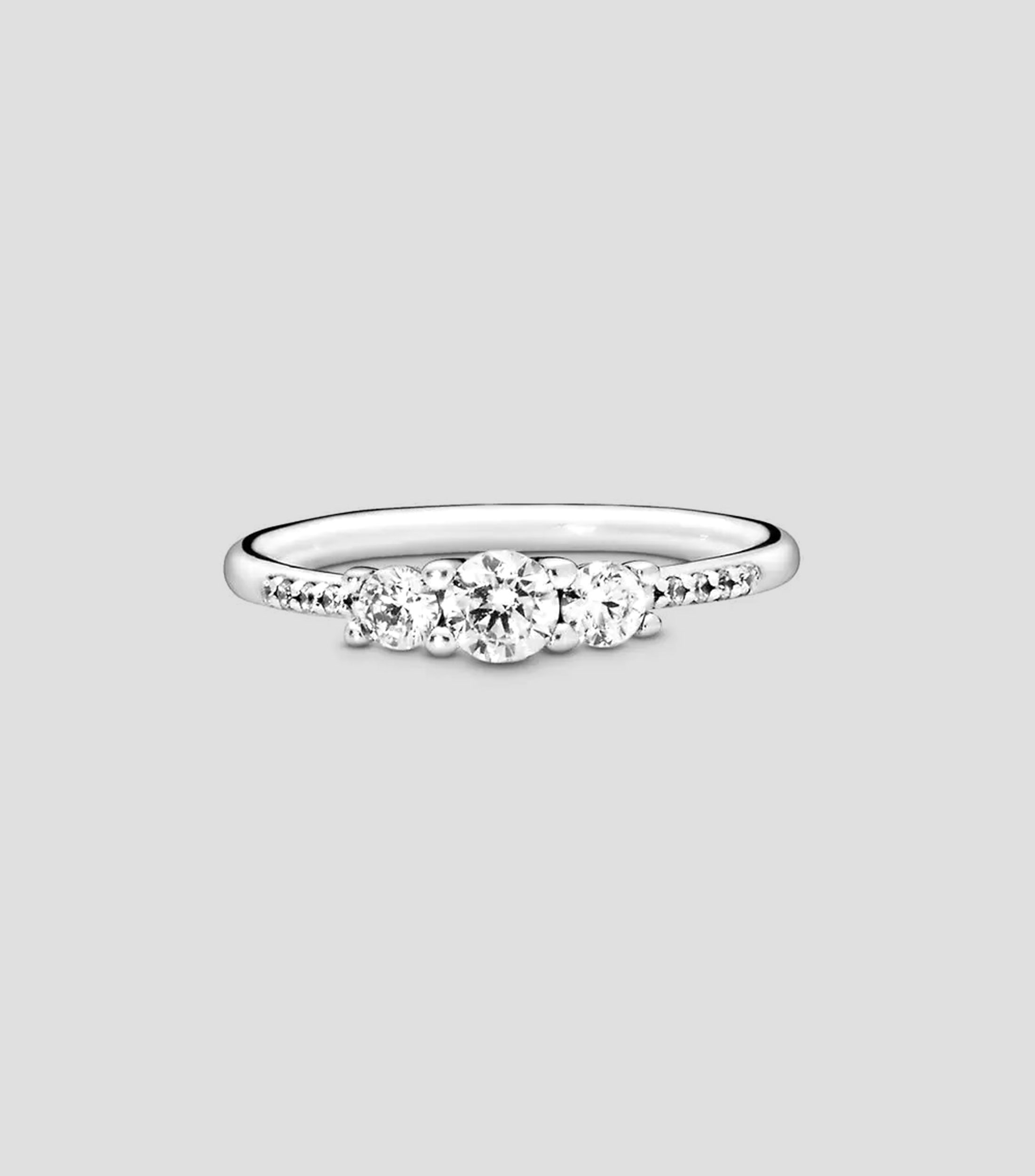 Anillo en plata con trío de zirconias Mujer Talla: 54