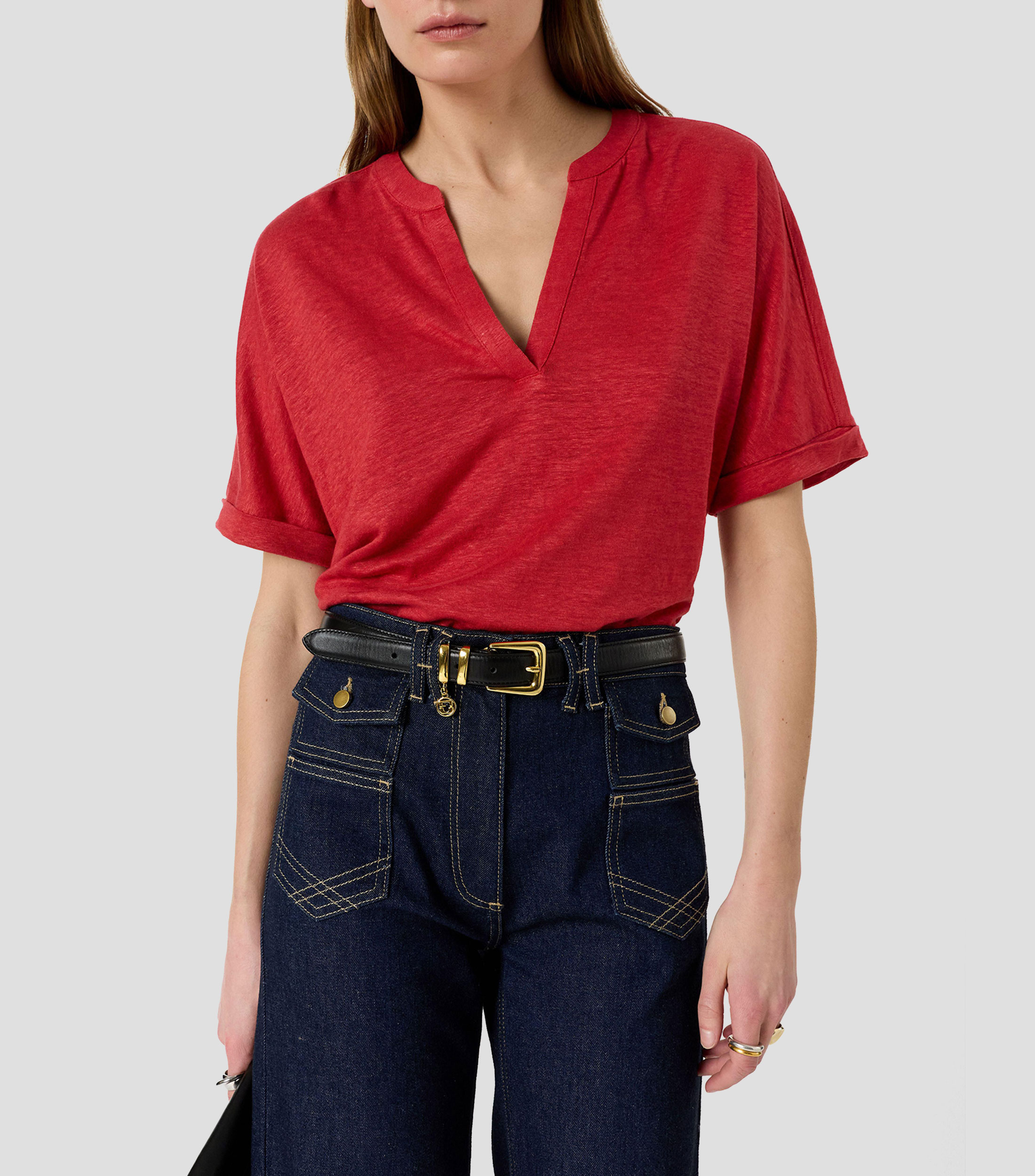 Playera cuello V manga corta Miora II lisa Mujer