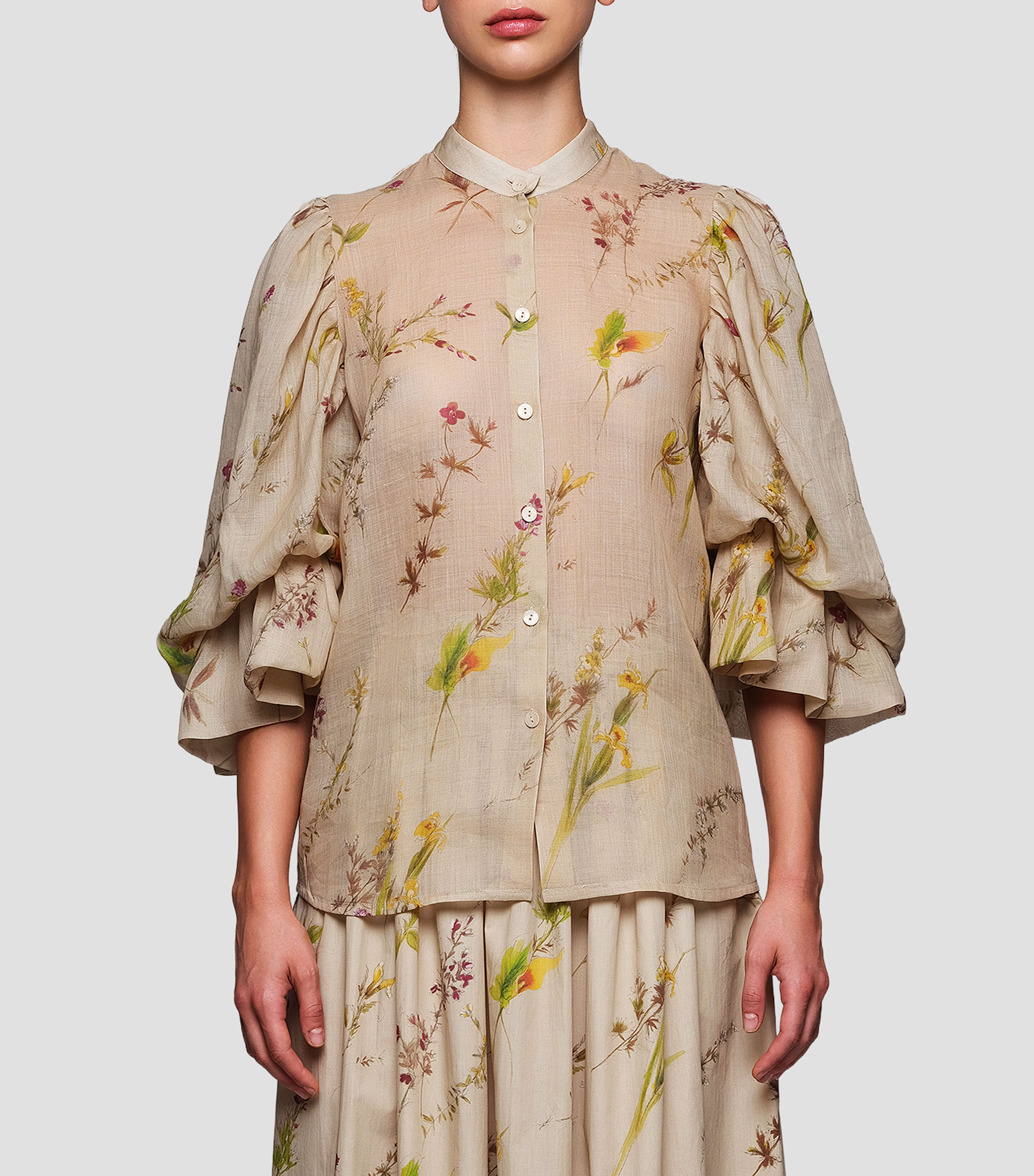 Camisa estampada con cuello mao y manga 3/4 Mujer