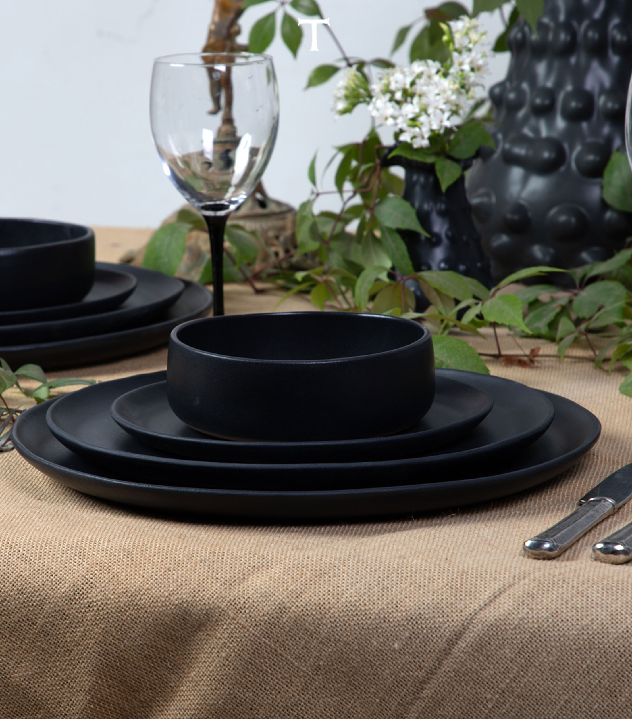 Plato para sopa Neo negro
