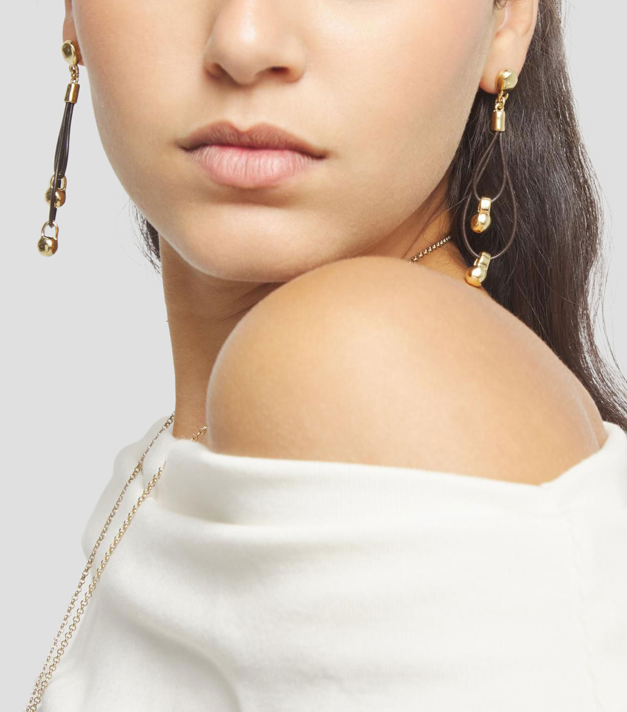 Pendientes largos con esferas Gravedad Mujer