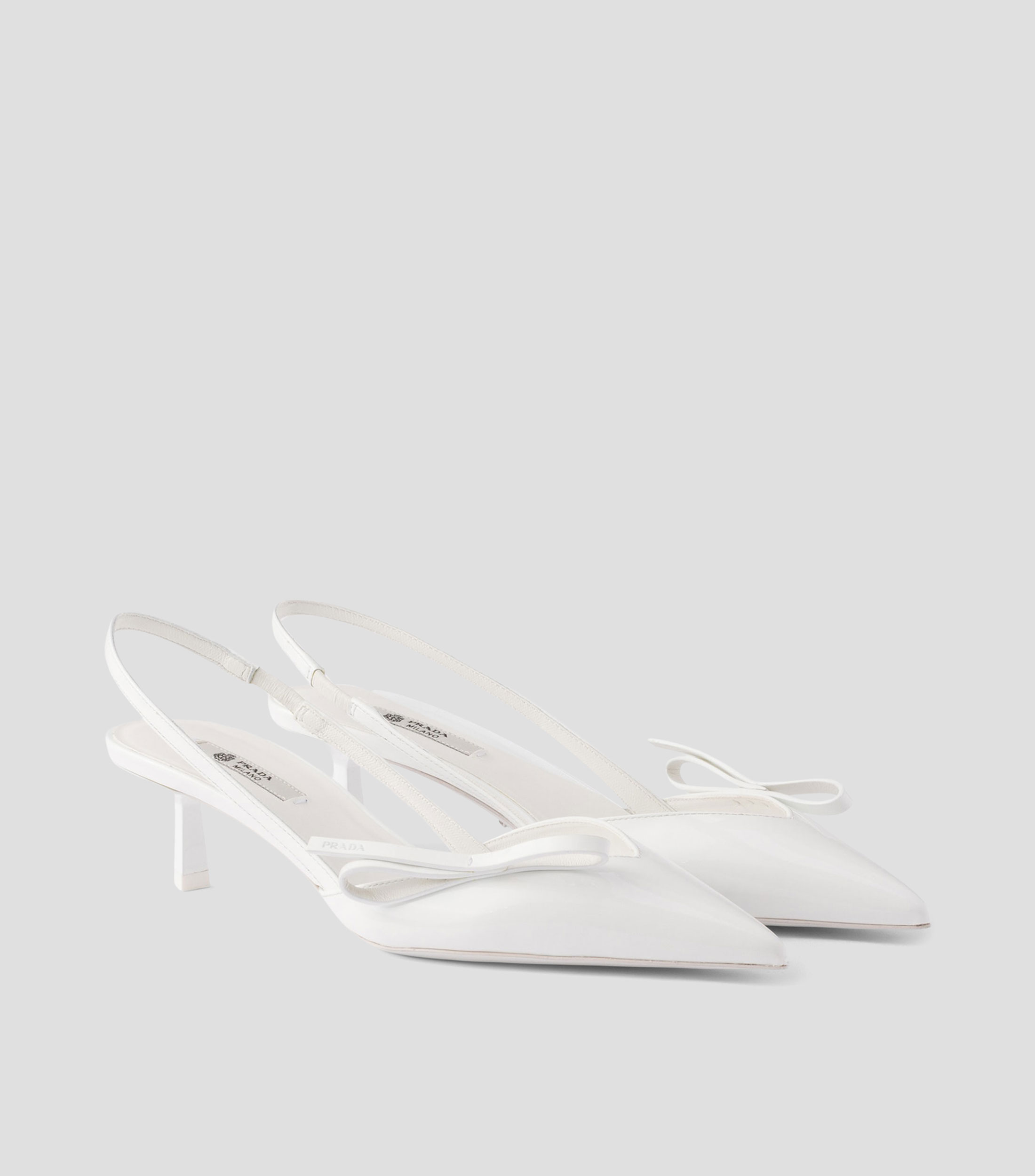 Zapatillas con Tacón Delgado en Piel Mujer