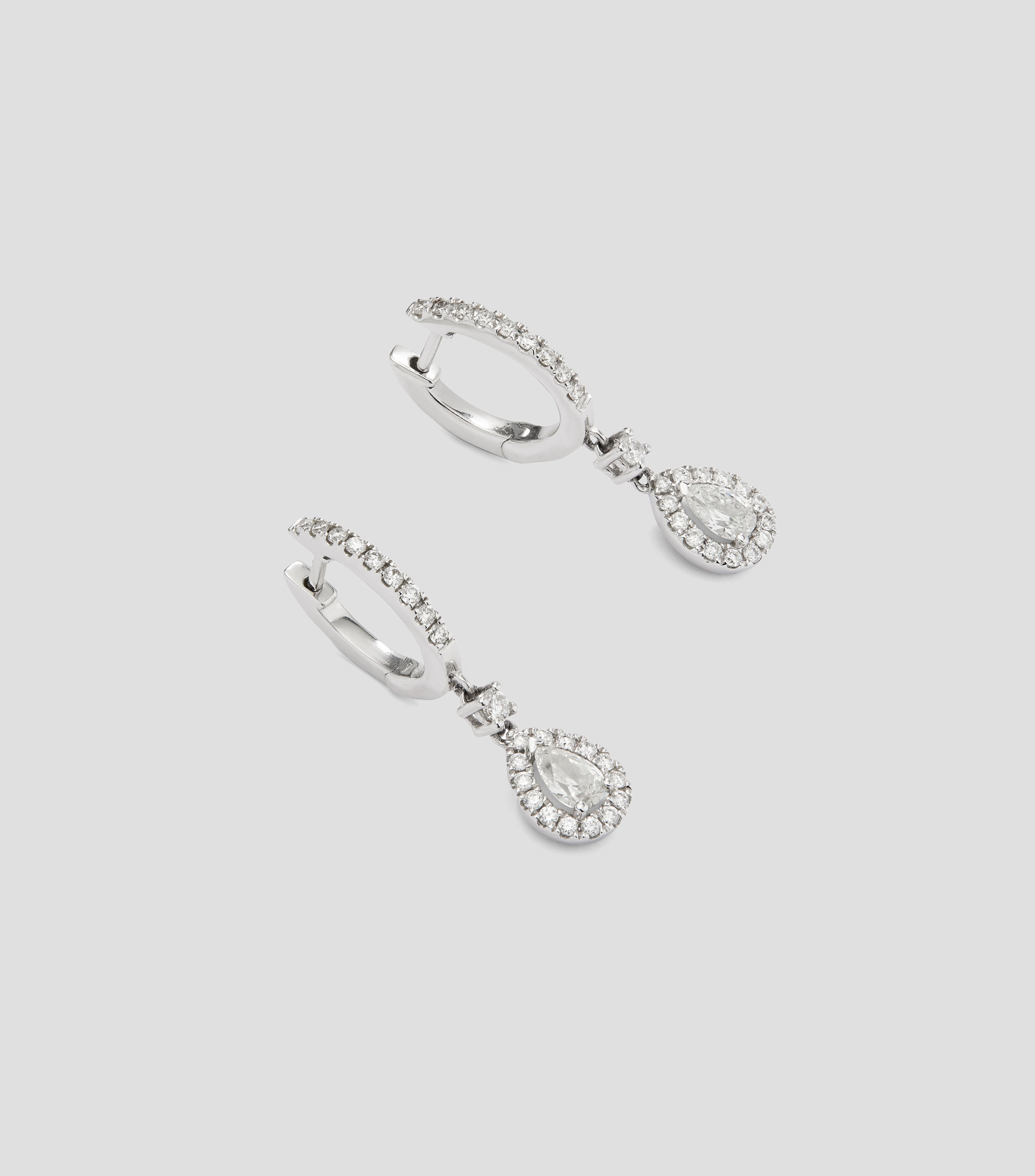 Aretes en Oro blanco de 18 Kilates con diamante Grace Mujer