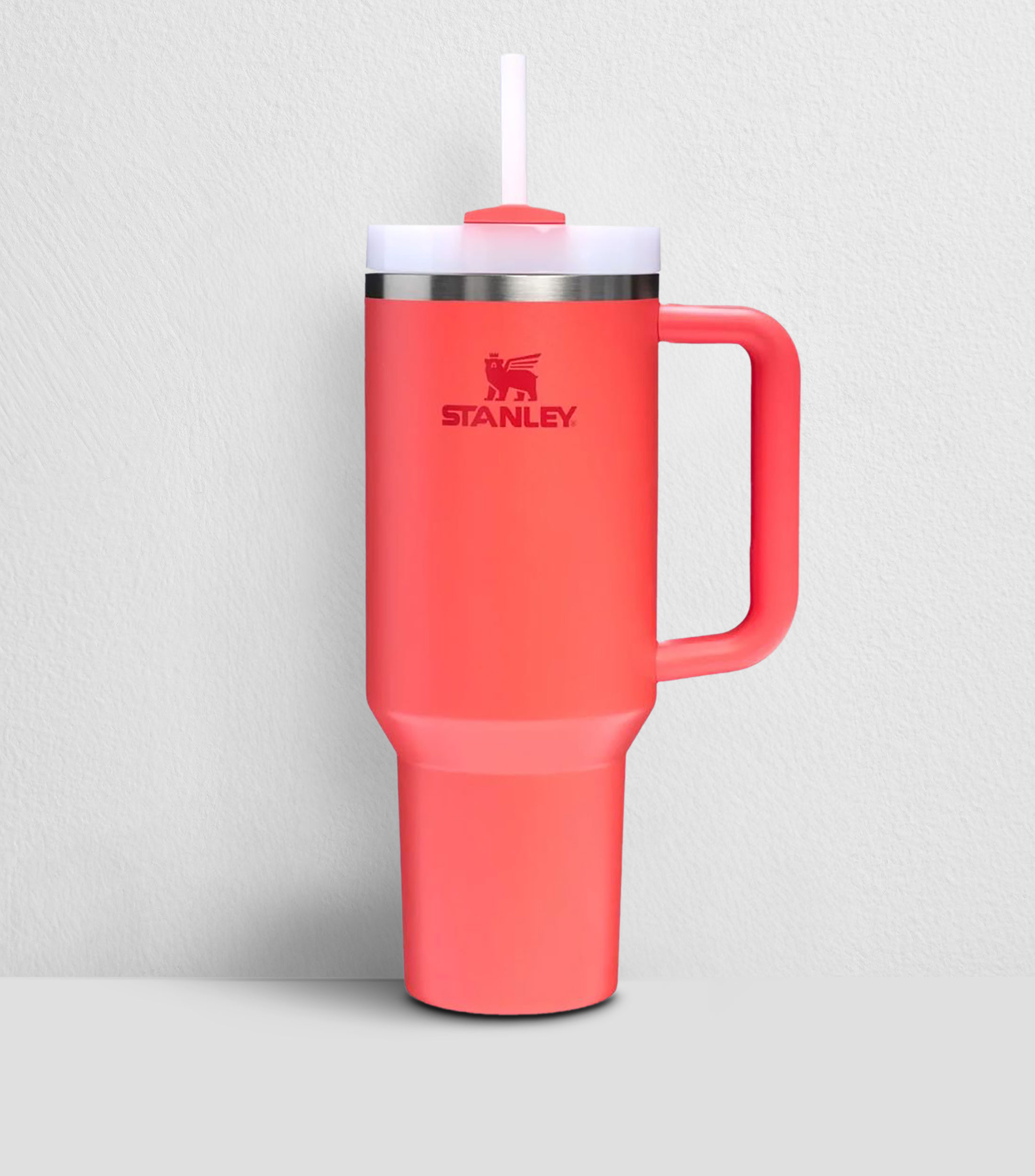 Termo Stanley Quencher Hot Coral en acero inoxidable con popote, 1.18 L