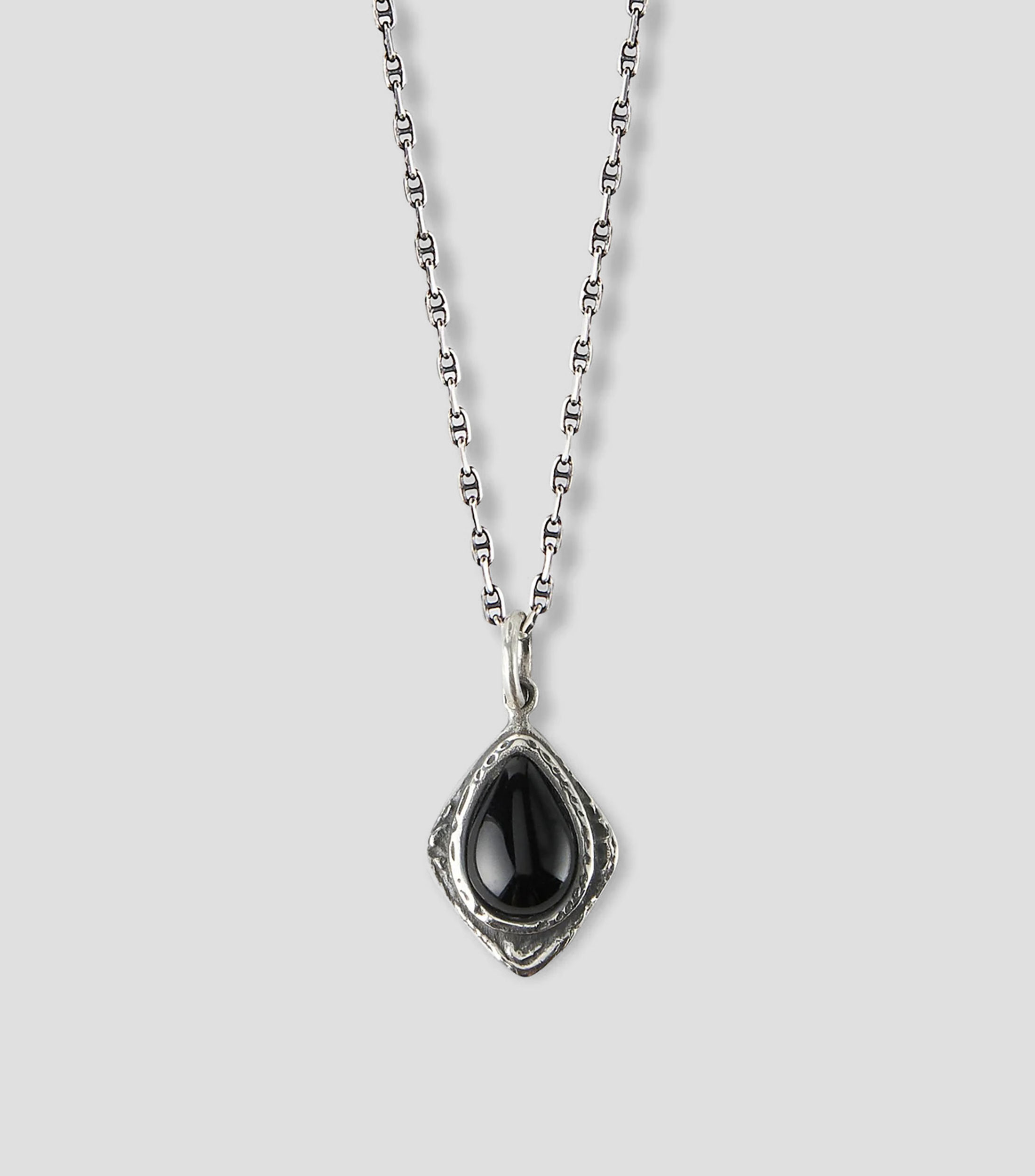 Collar con dije gota en Plata .925 con ónix Hombre