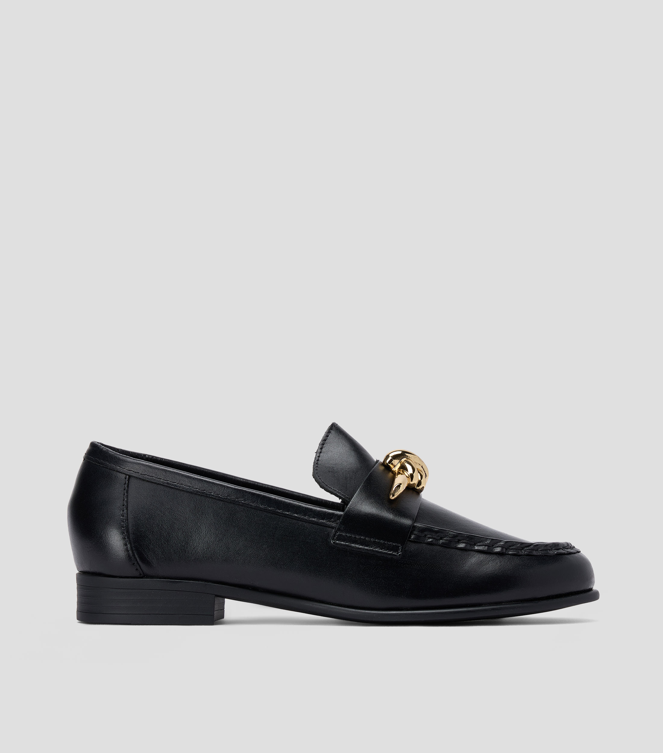 Mocasines planos en piel Mujer