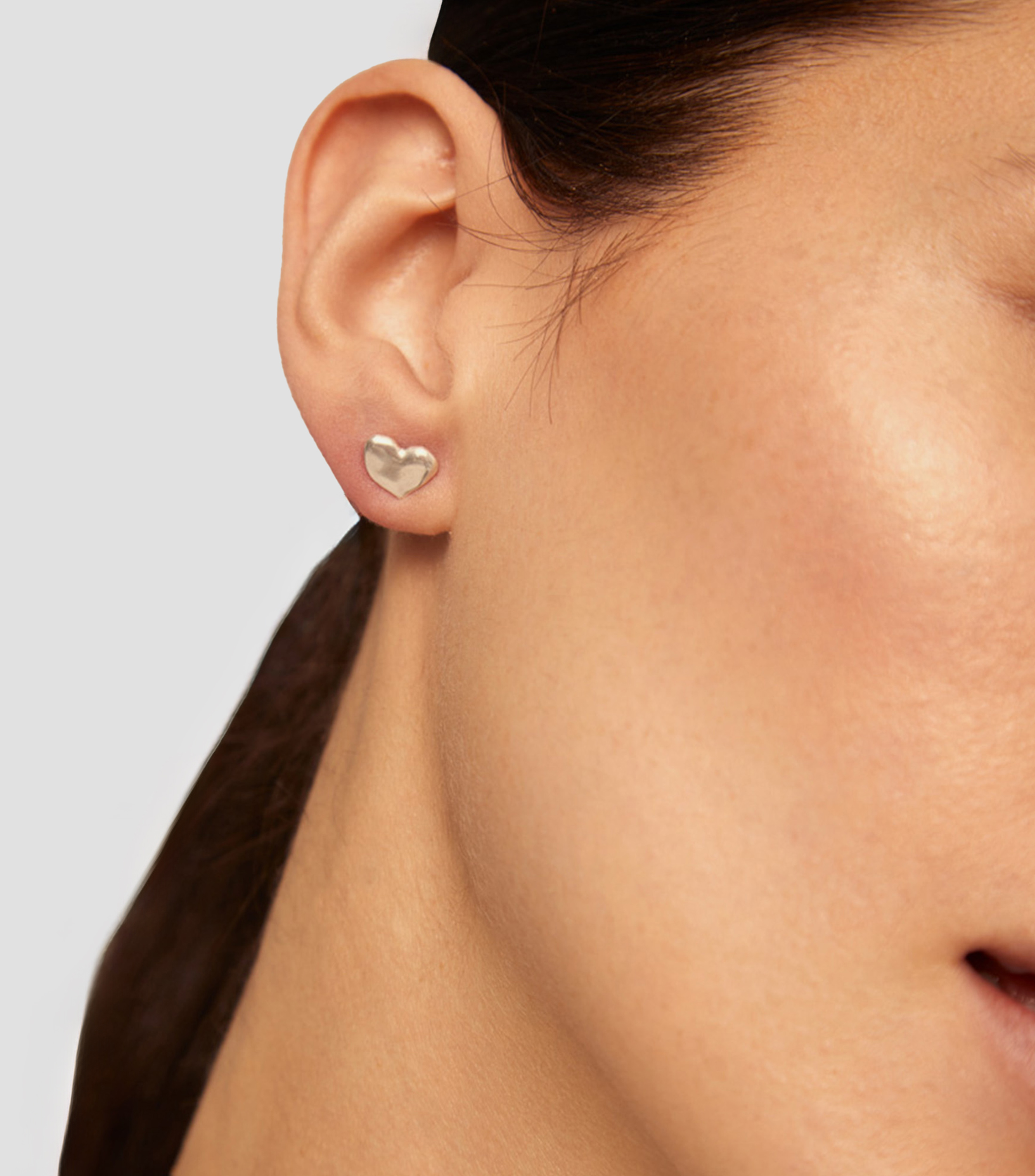 Arete en forma de corazon Mujer