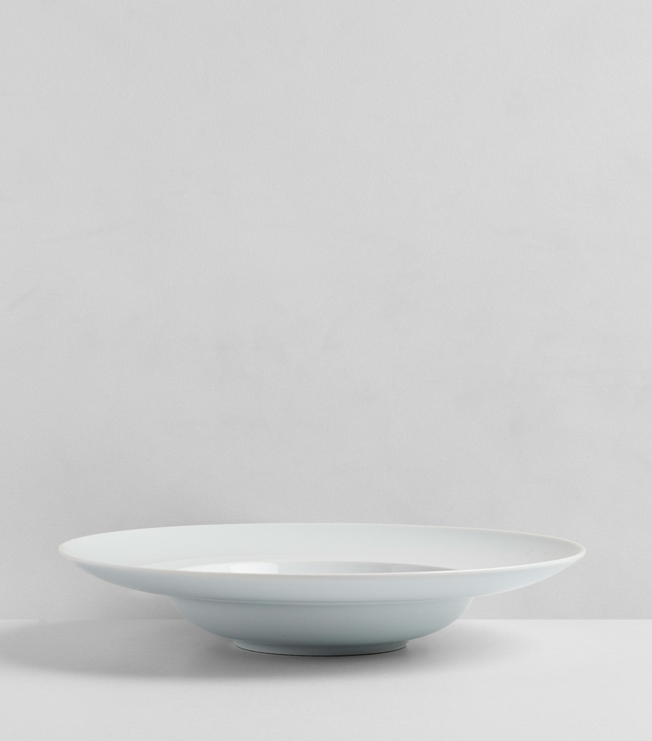 Plato hondo Domo White liso
