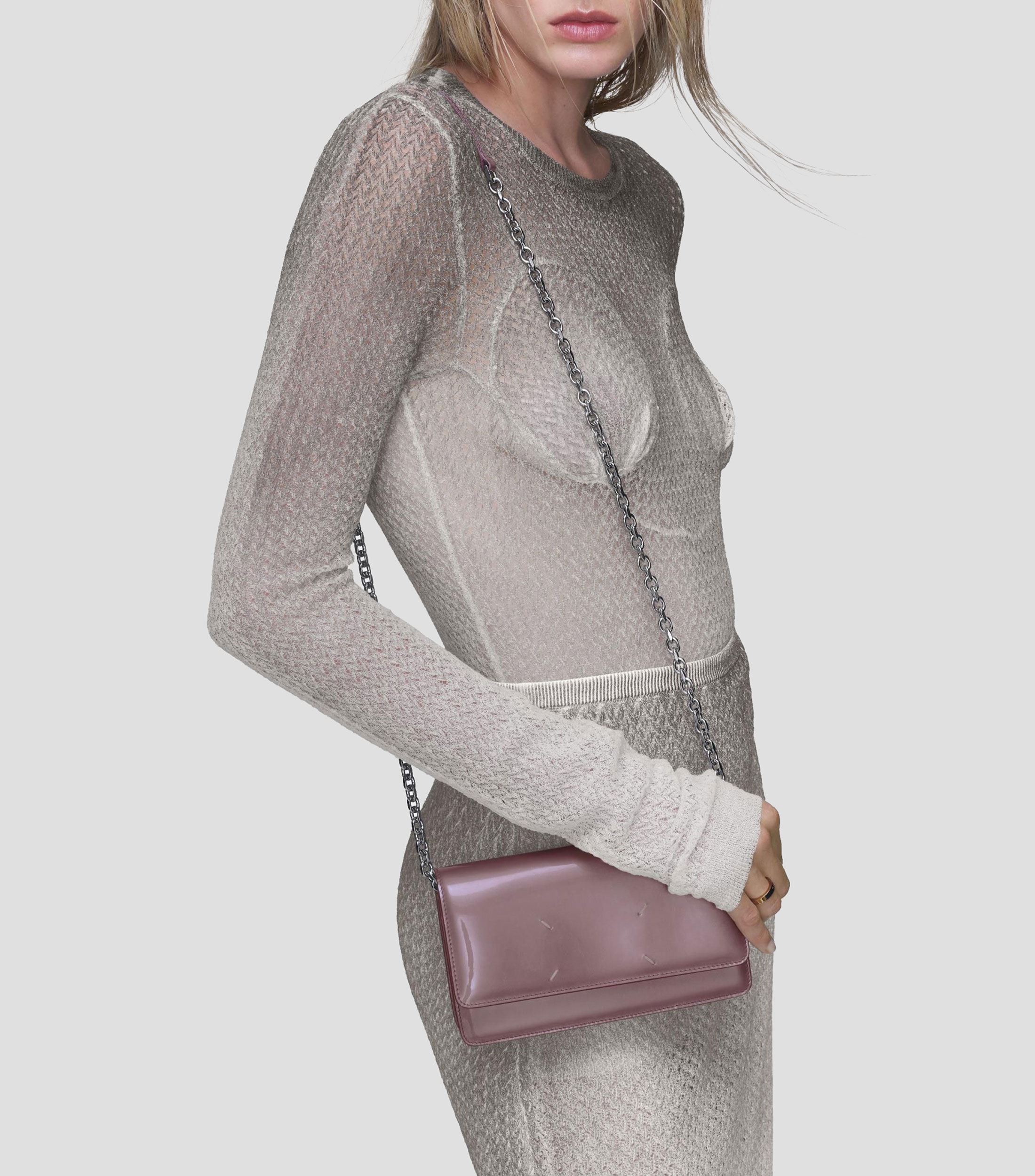 Cartera con cadena en piel Four stitches lisa Mujer