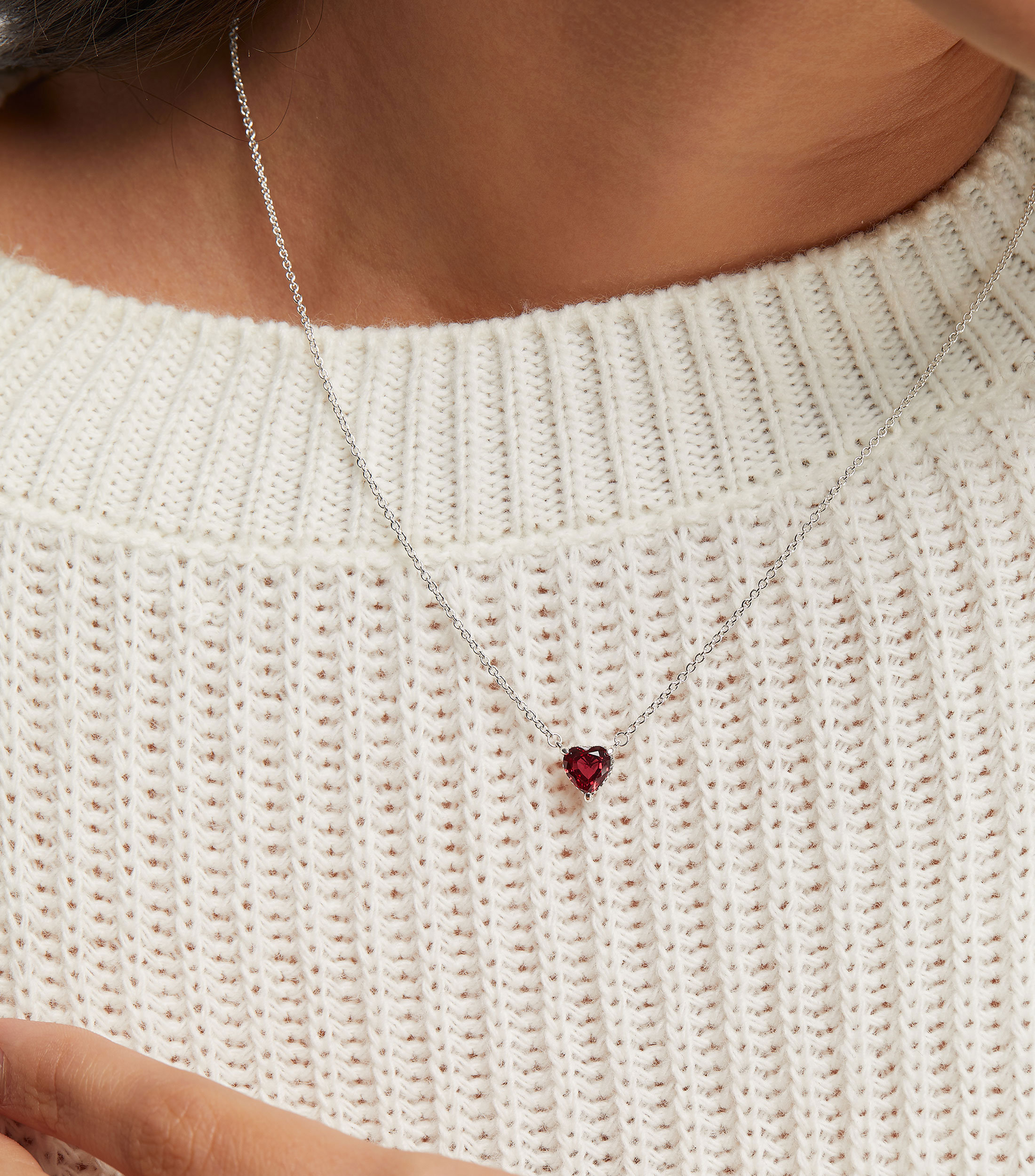 Collar con Corazón en Plata Mujer