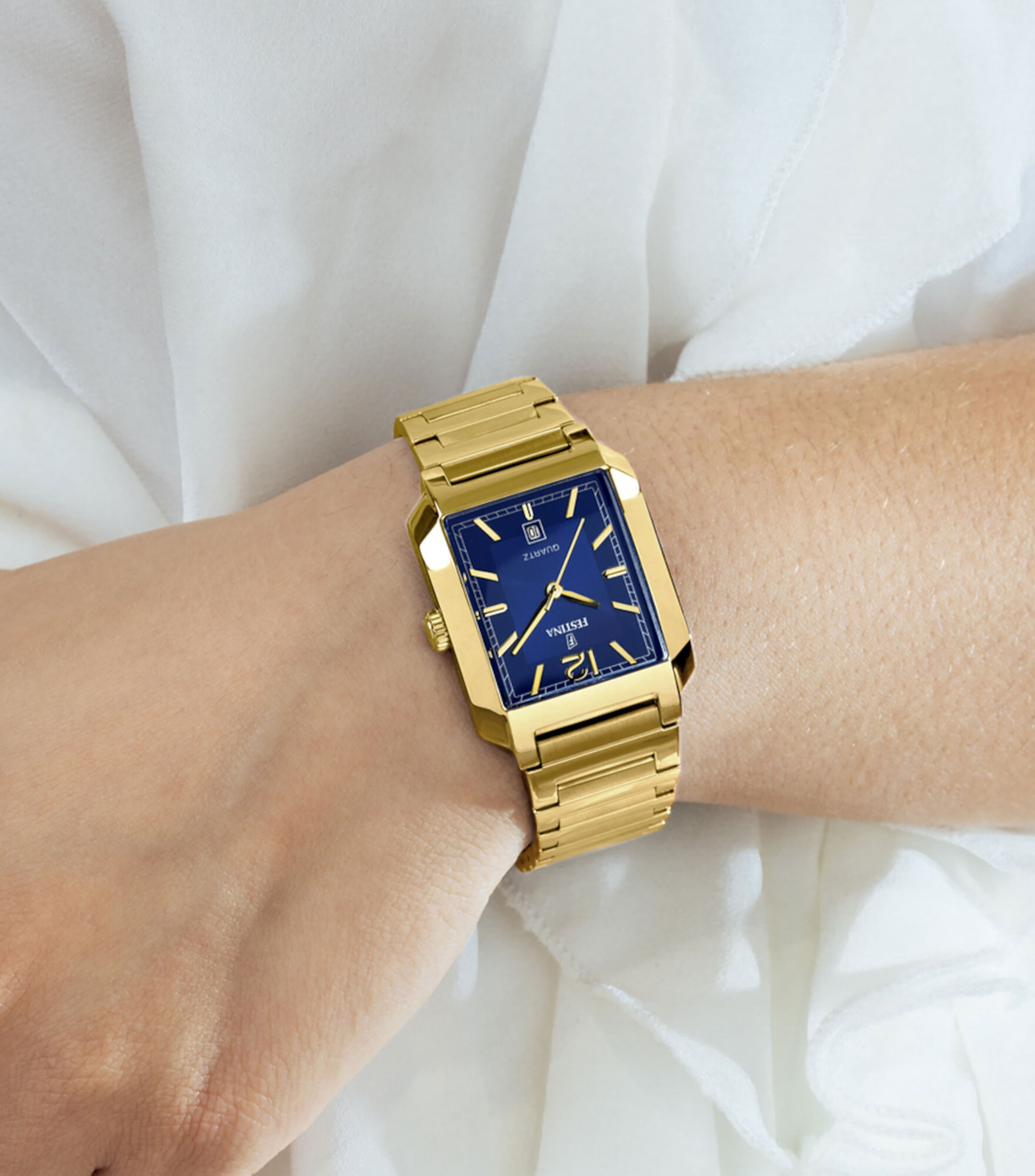 Reloj para Mujer On The Square Casual Dorado