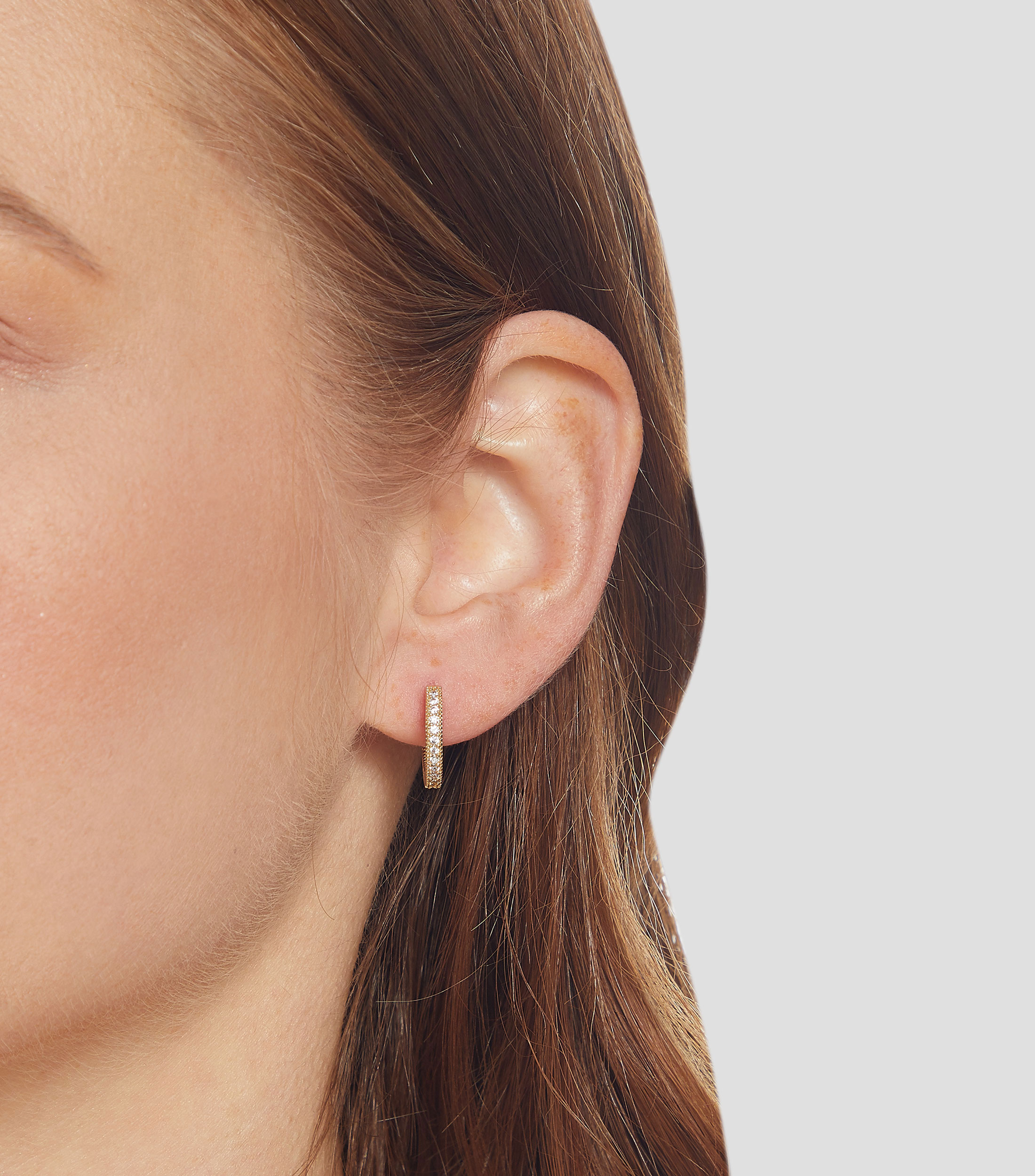 Aretes en Plata forma de aro con cristales Corazón De Pavé Mujer