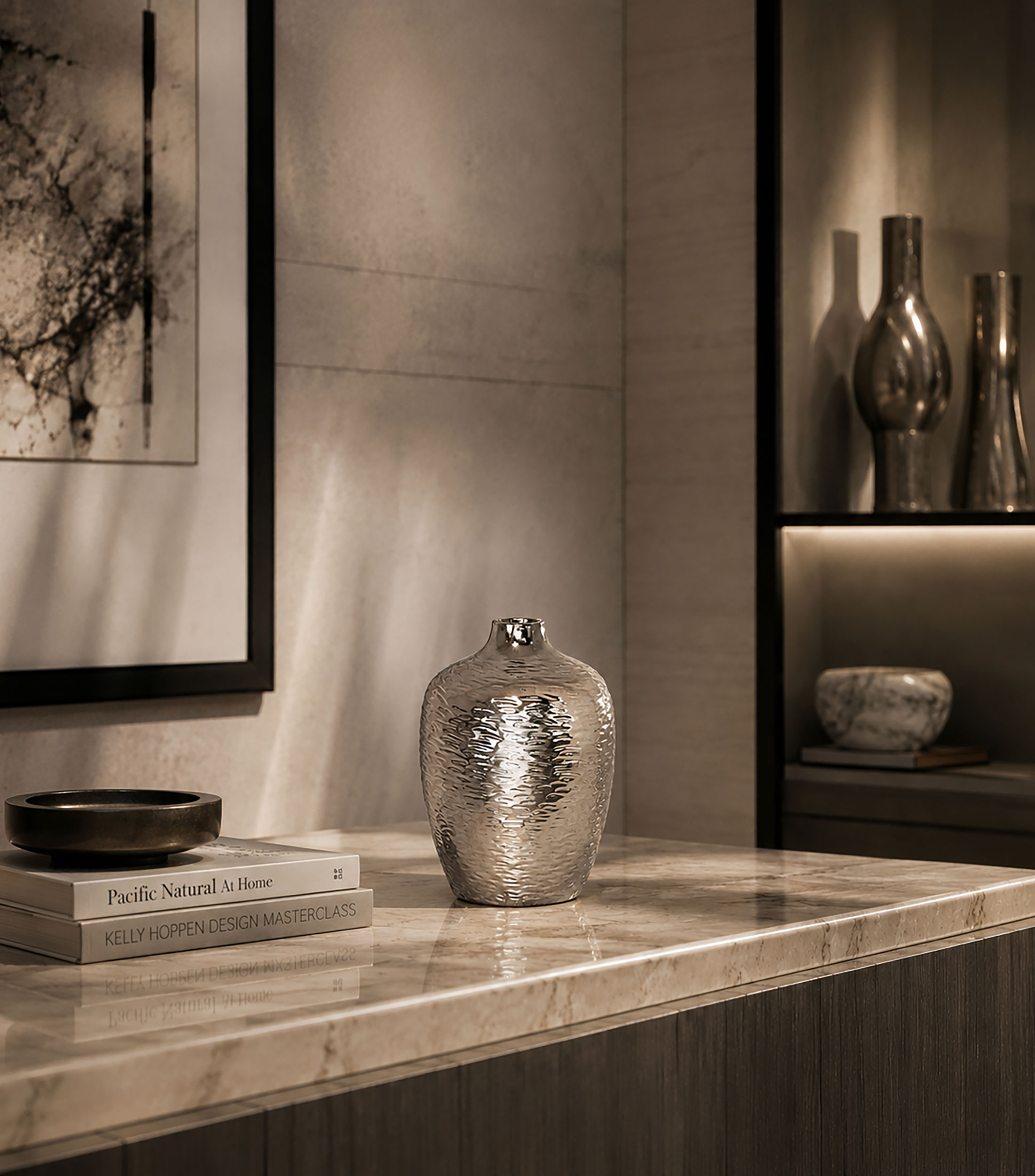 Jarrón decorativo en metal