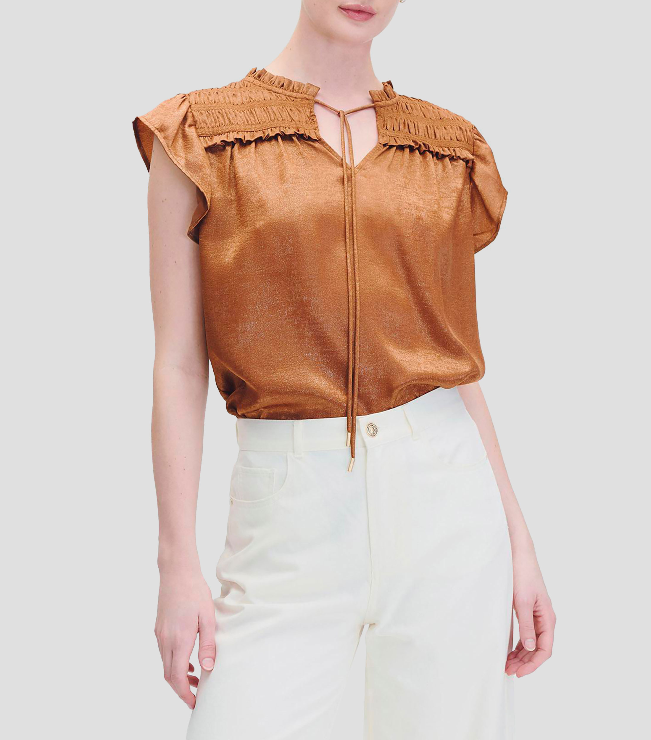 Blusa de Satín con Lúrex Canela Detalle Enresortado con Escarolas Mujer